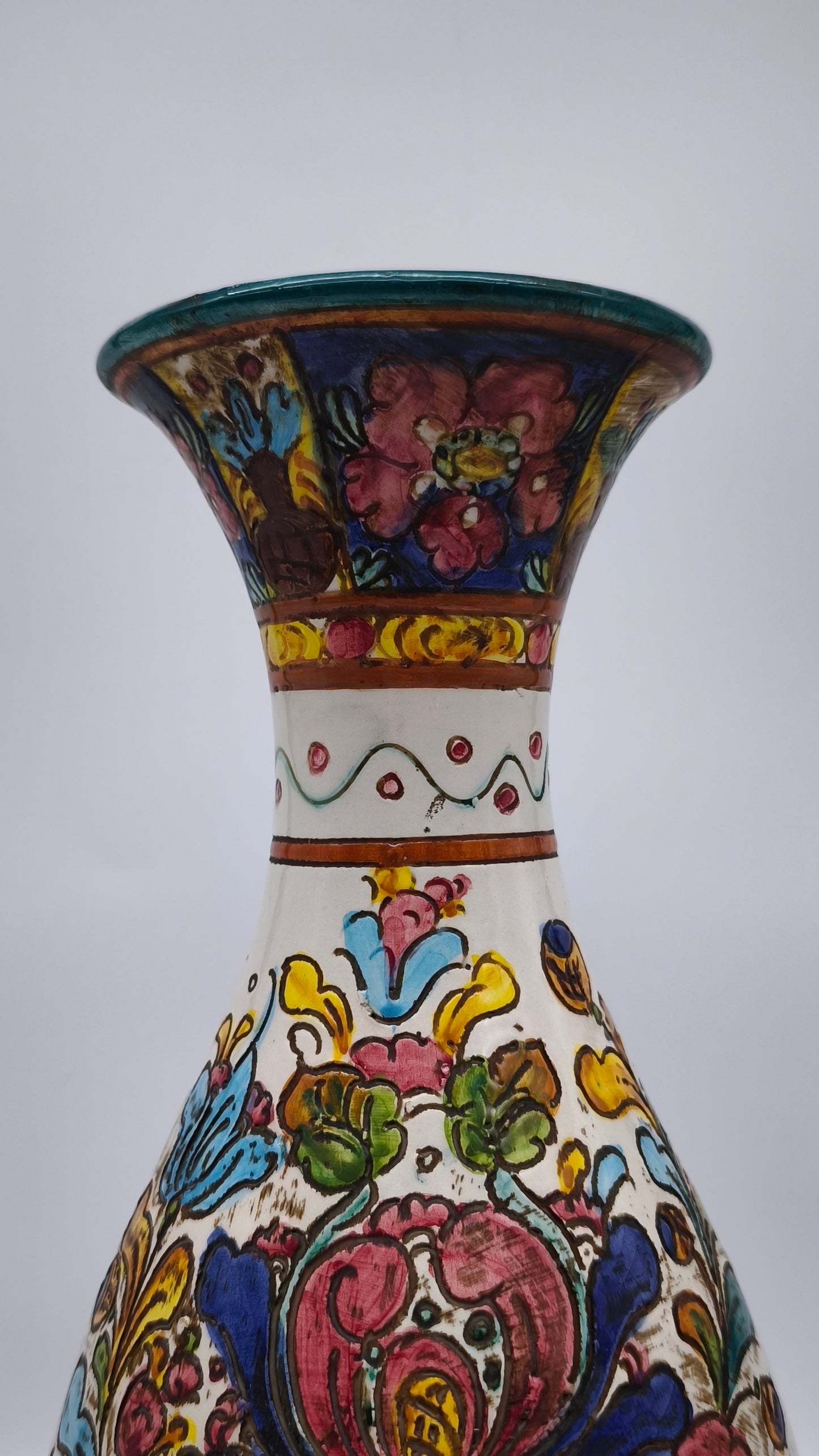 84600 Vaso in ceramica dipinto a mano