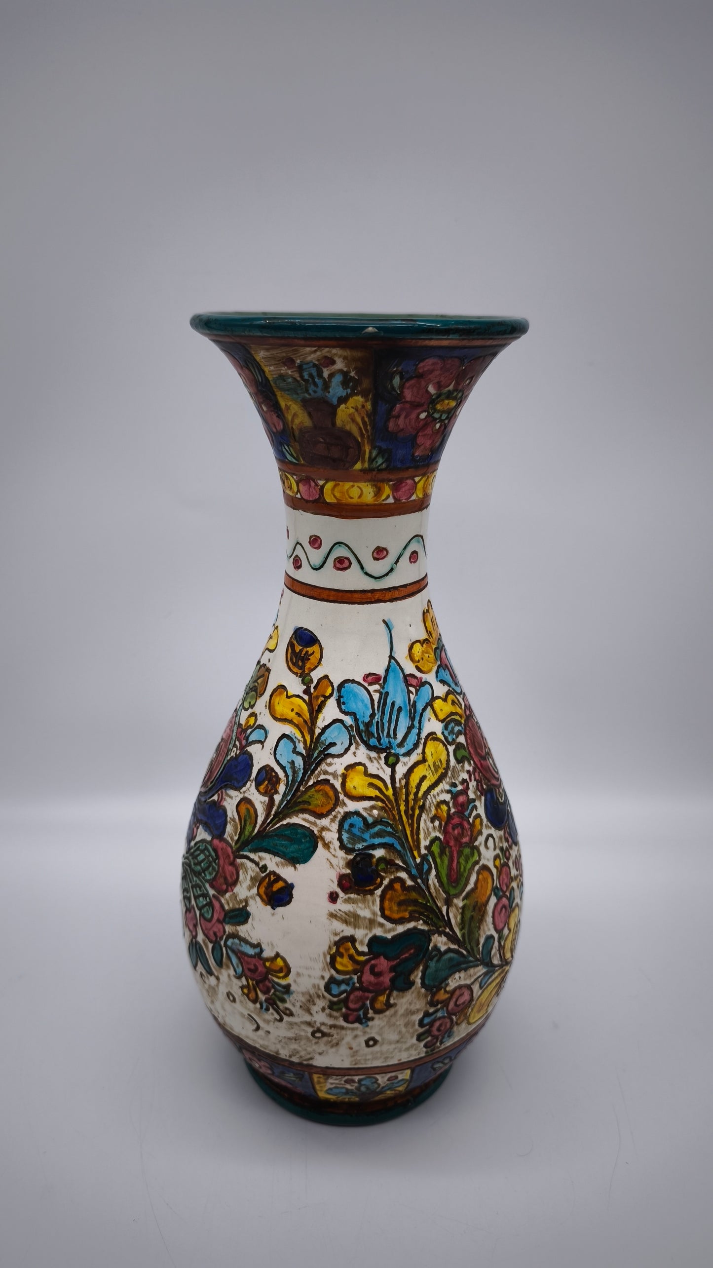 84600 Vaso in ceramica dipinto a mano