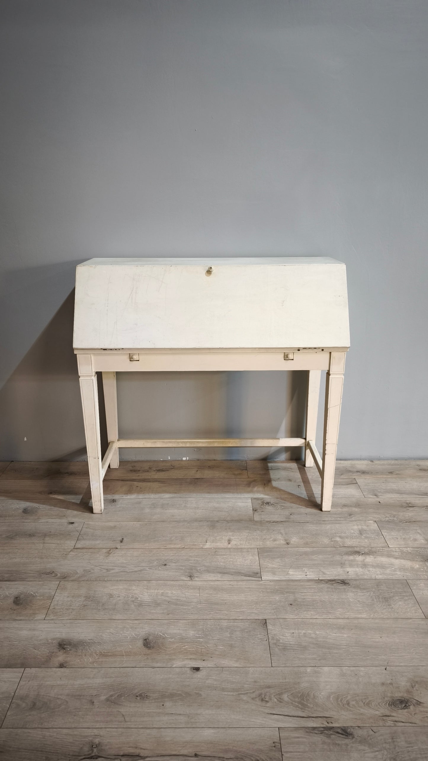 84621 Secretaire bianco in legno