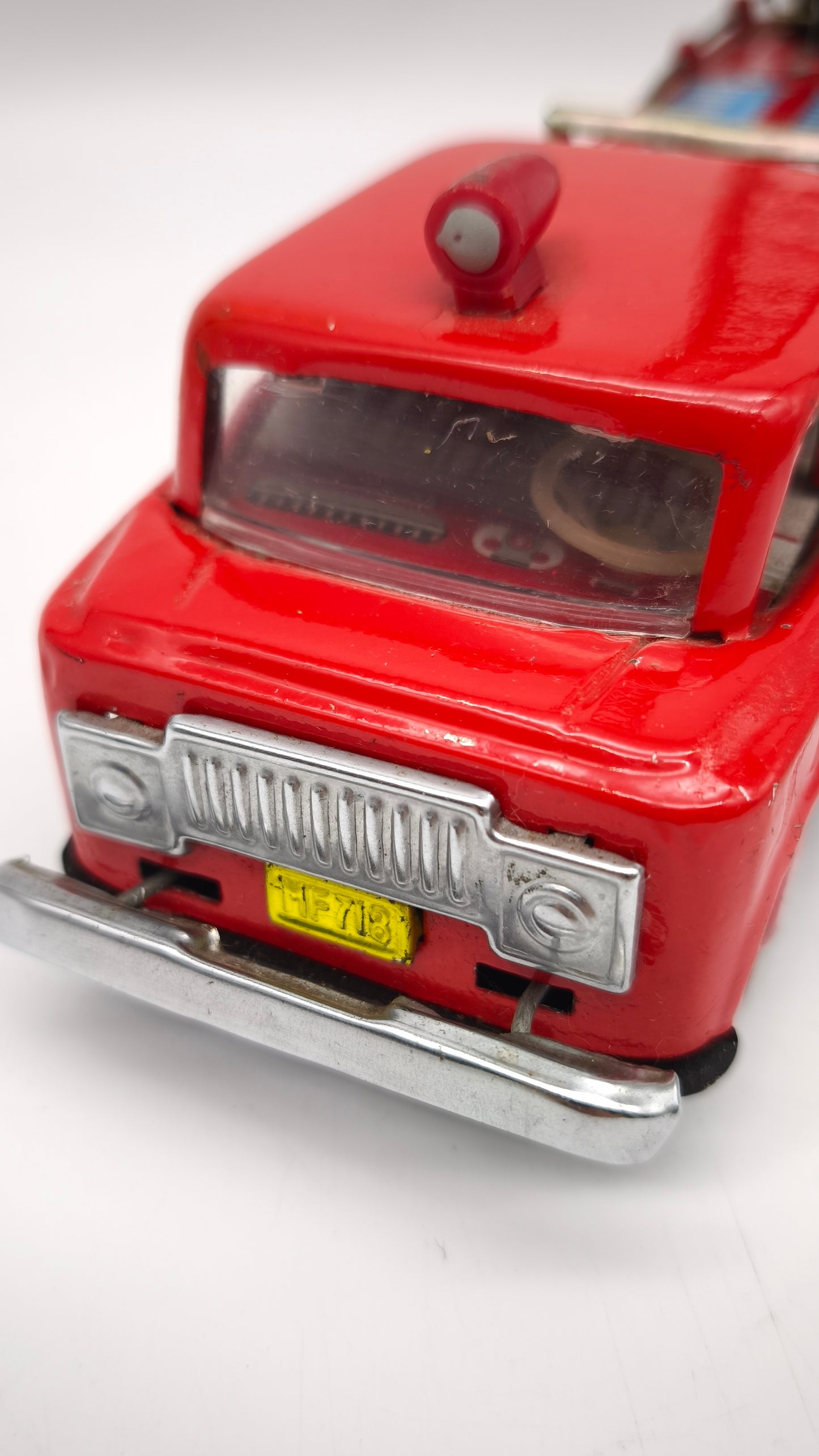 82976 Camion pompieri vintage in latta