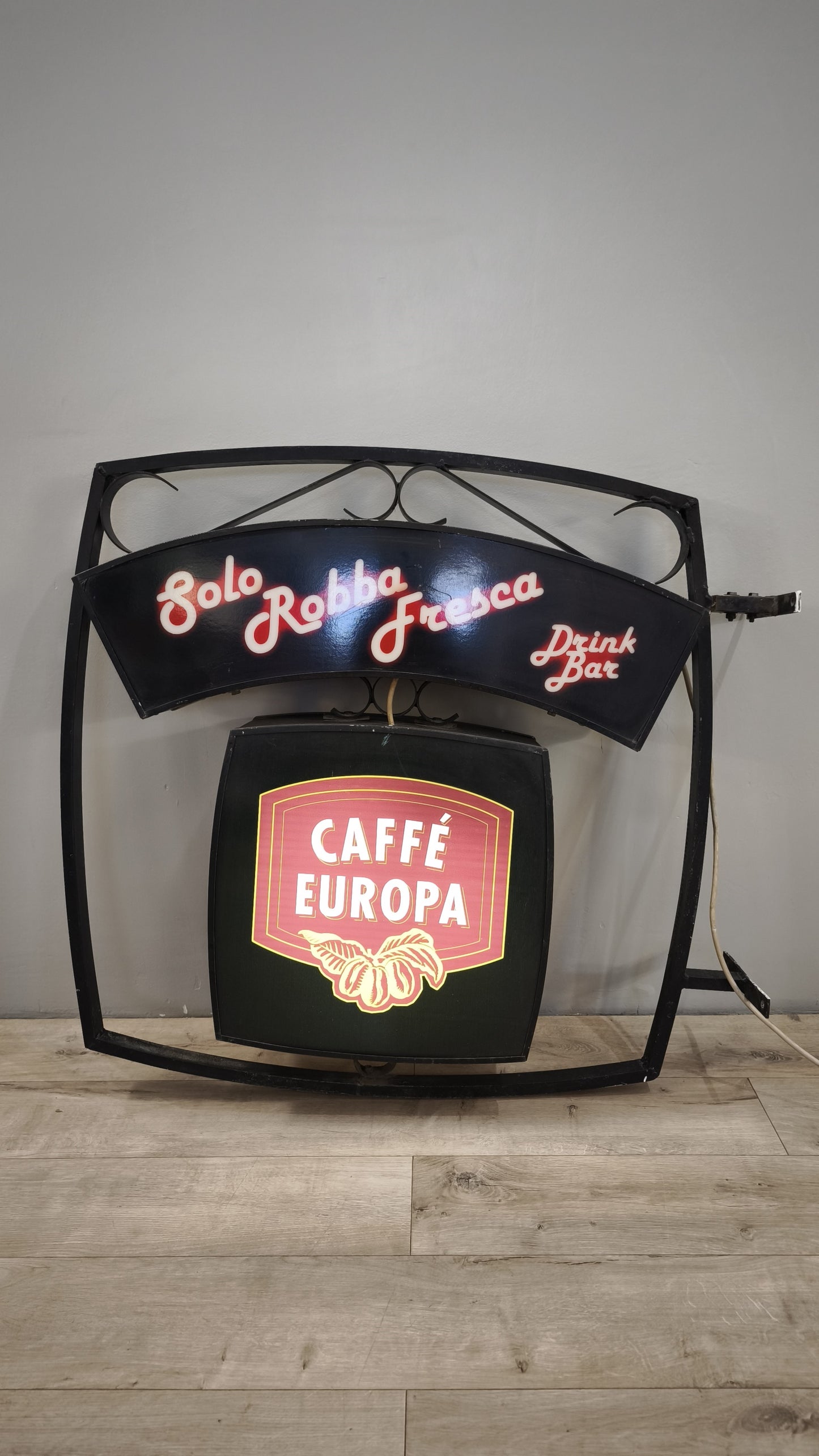 83916 Insegna luminosa Caffè Europa