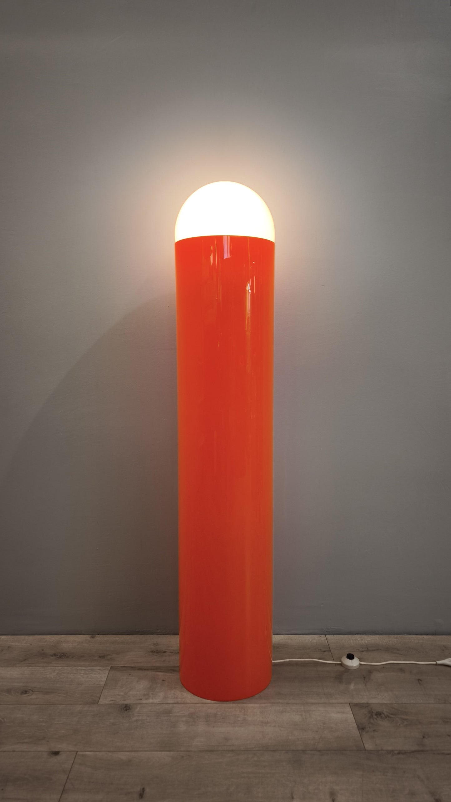 84584 Piantana vintage anni '70 color arancio