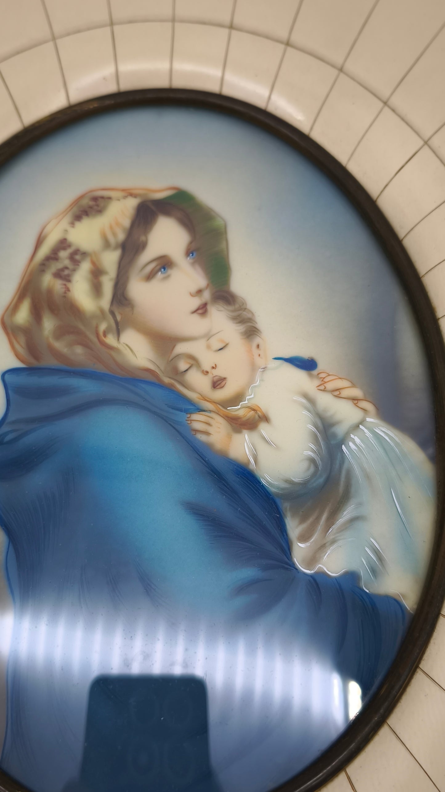 84148 Quadro ovale vintage Madonna con bambino