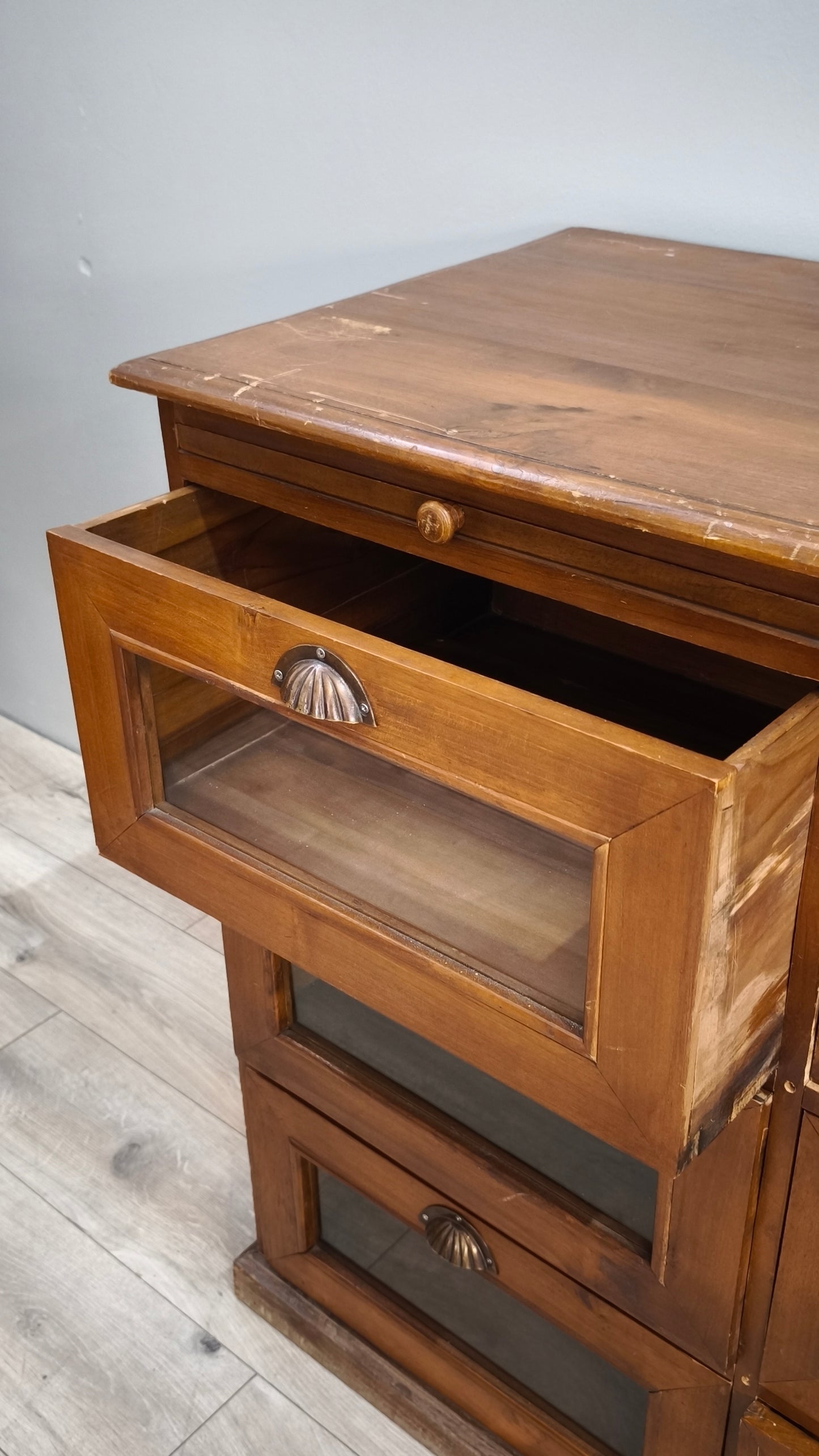 84844 Servante in legno massello di teak con cassetti e tiretti