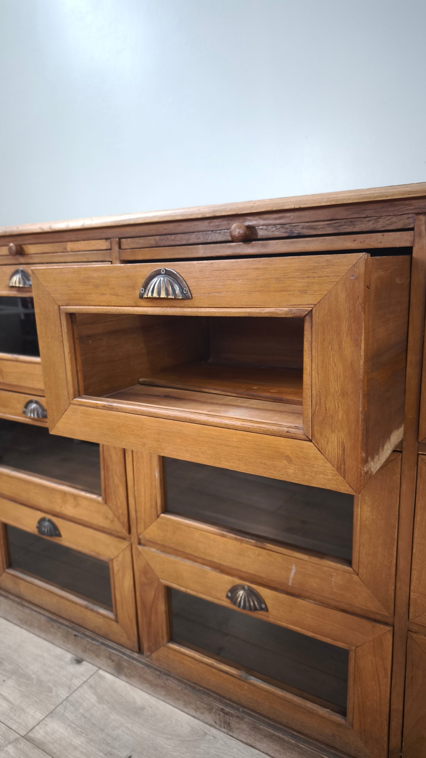 84844-2 Servante in legno massello di teak con cassetti e tiretti