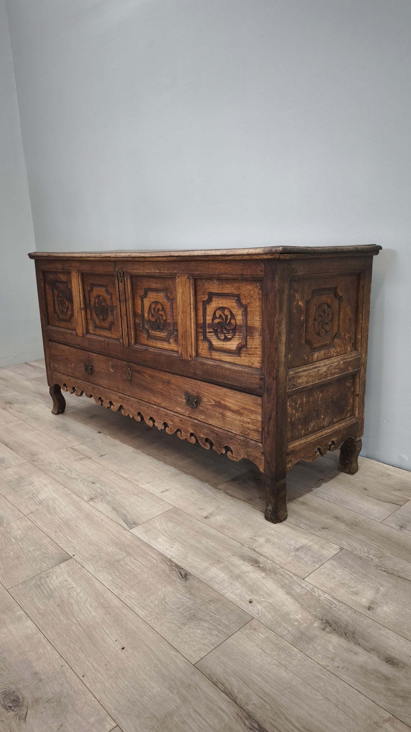 77847 Madia rustica in legno massello