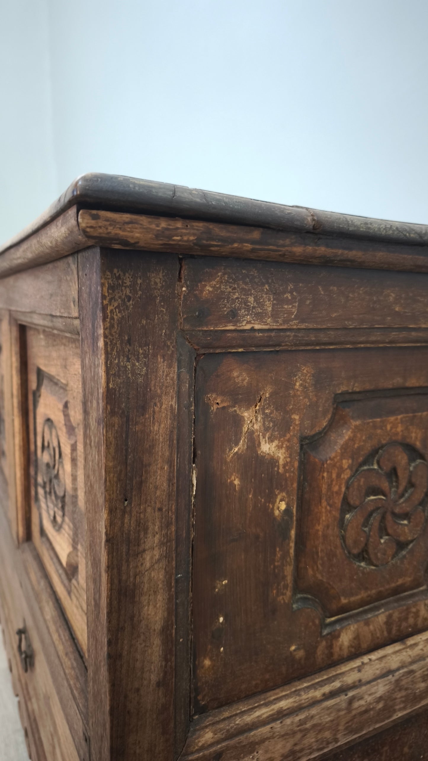 77847 Madia rustica in legno massello