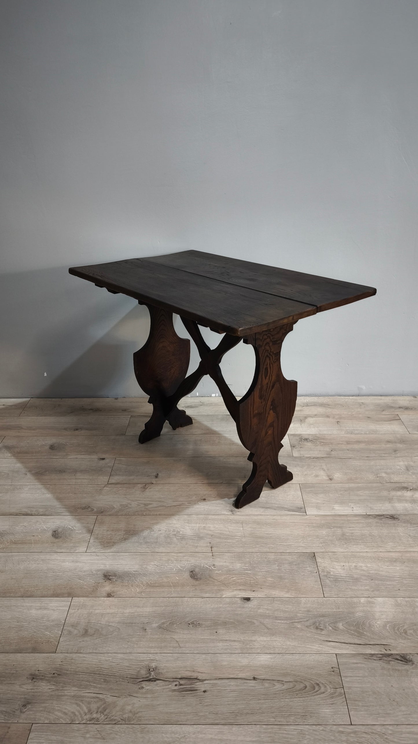 84903 Piccolo tavolo fratino in legno massello