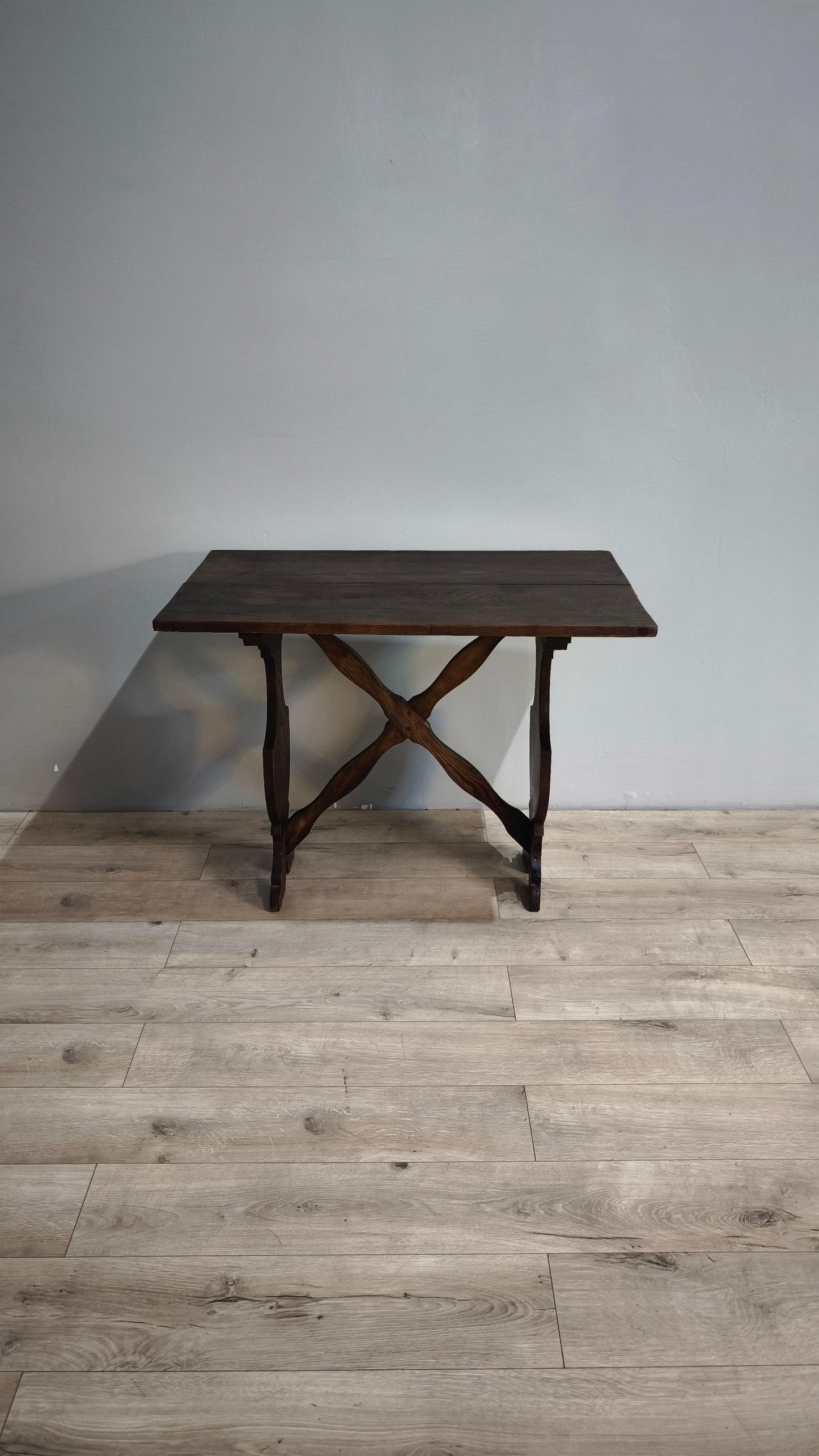 84903 Piccolo tavolo fratino in legno massello