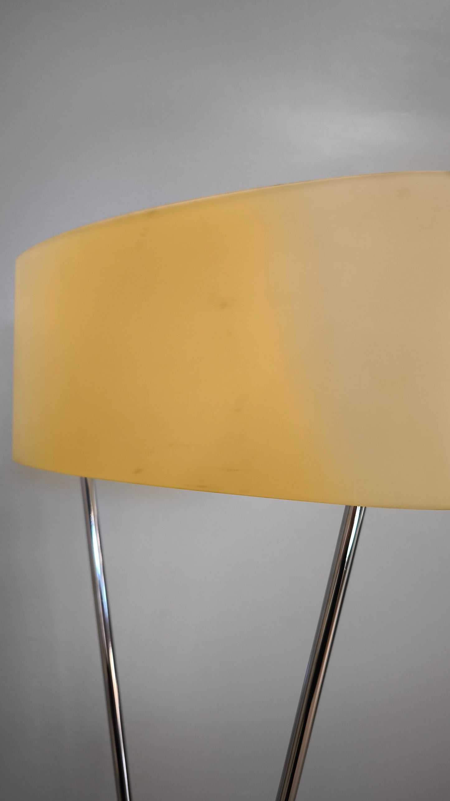 84934 Piantana in metallo