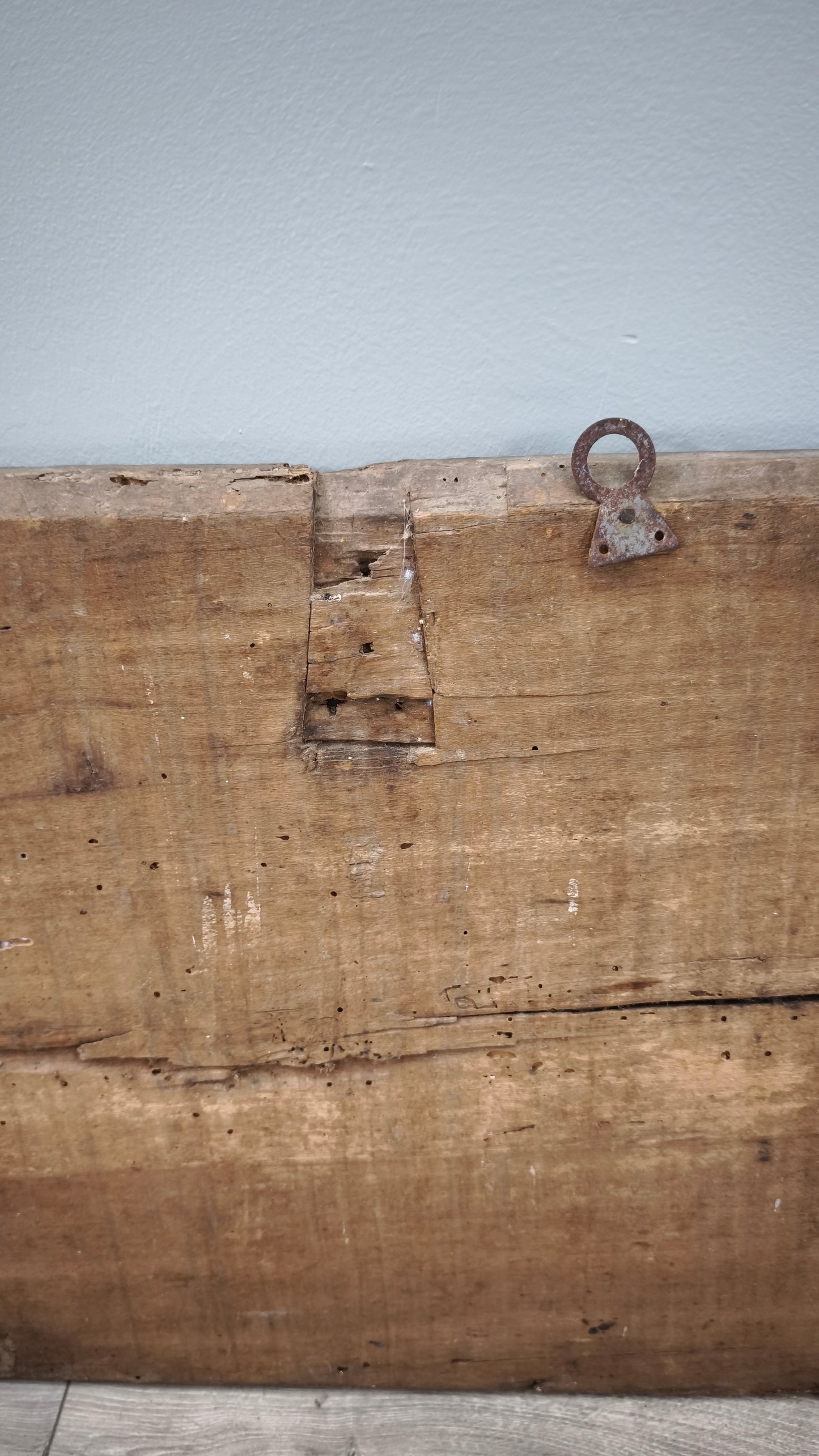 84971 Tavolo in legno dipinta
