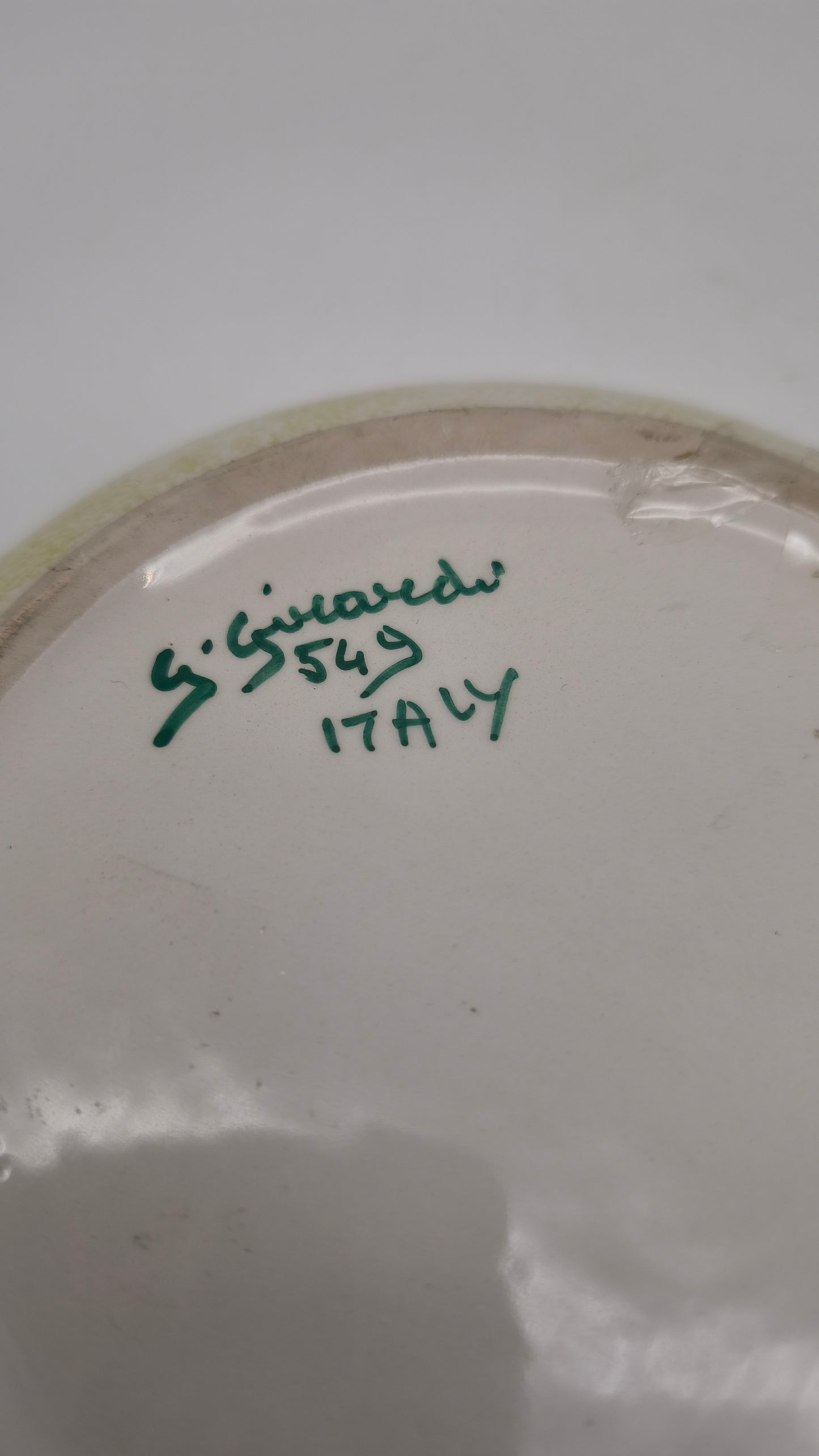 85231 Scatola in ceramica con statuina dama (rossa), G. Girardi, anni '50
