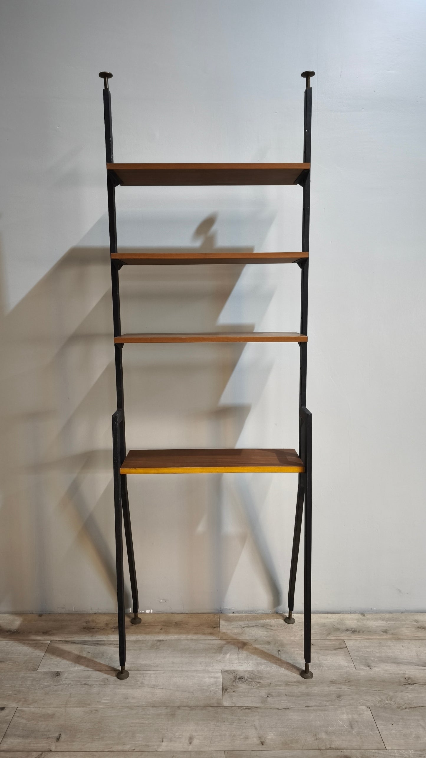 87590 Libreria stile nordico