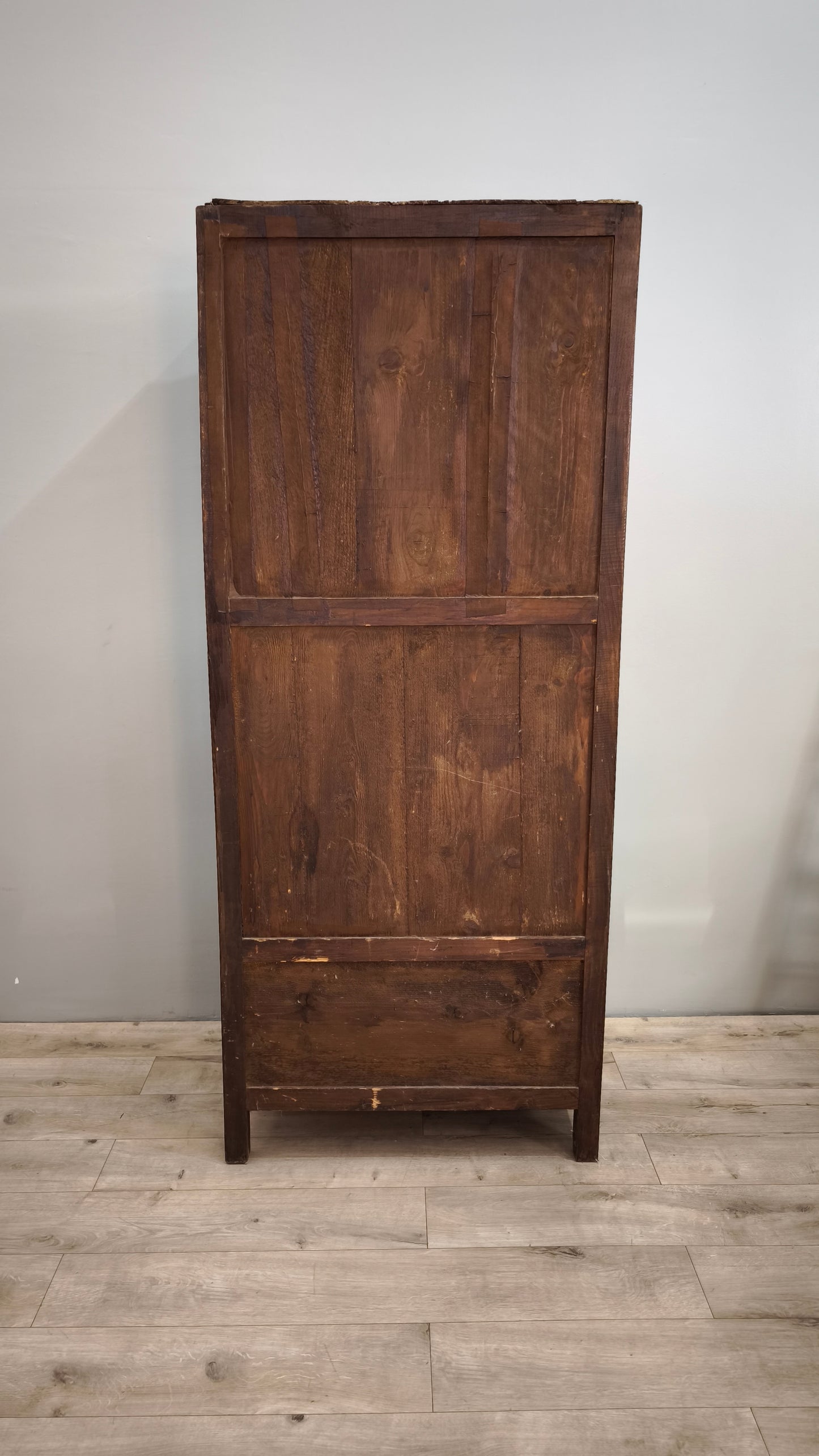 87850 Armadio ad un anta in stile liberty