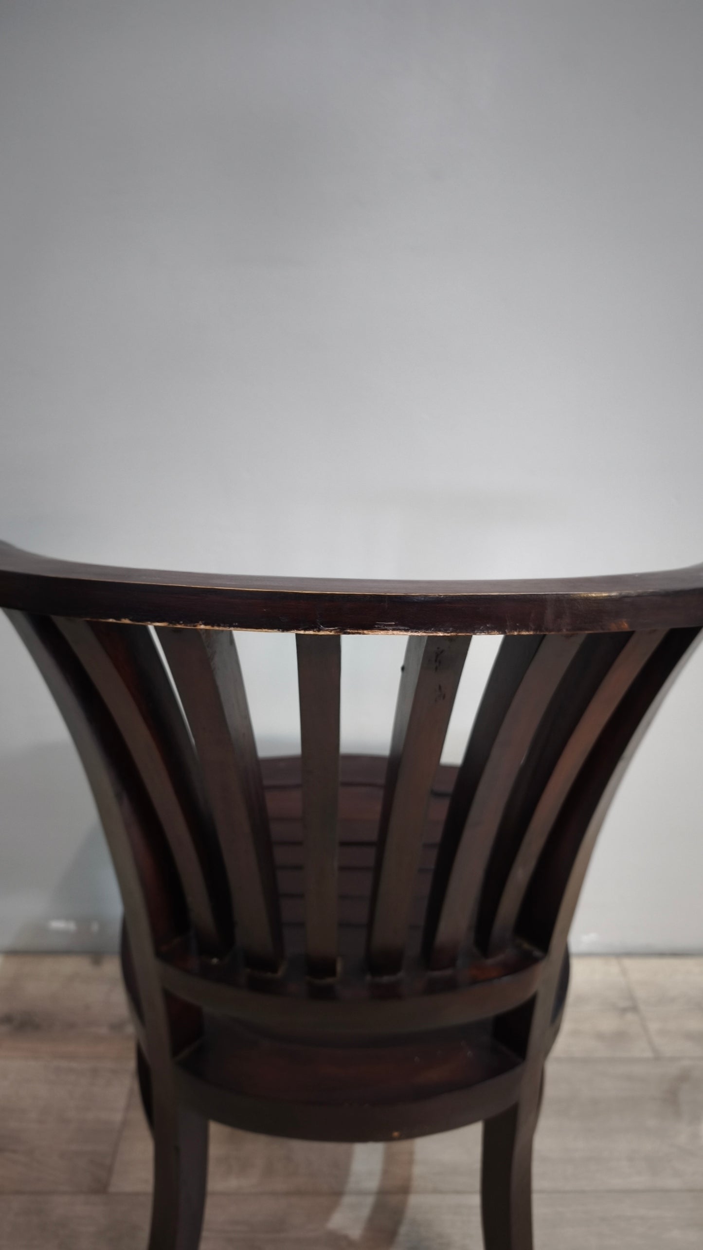 88062 Sedia etnica in legno