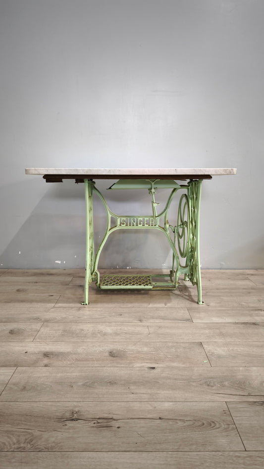 89124 Base Singer verde in ghisa con piano in marmo grigio