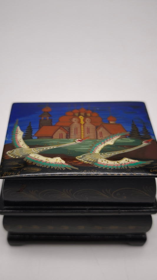 89046-2 Scatolina russa laccata dipinta a mano