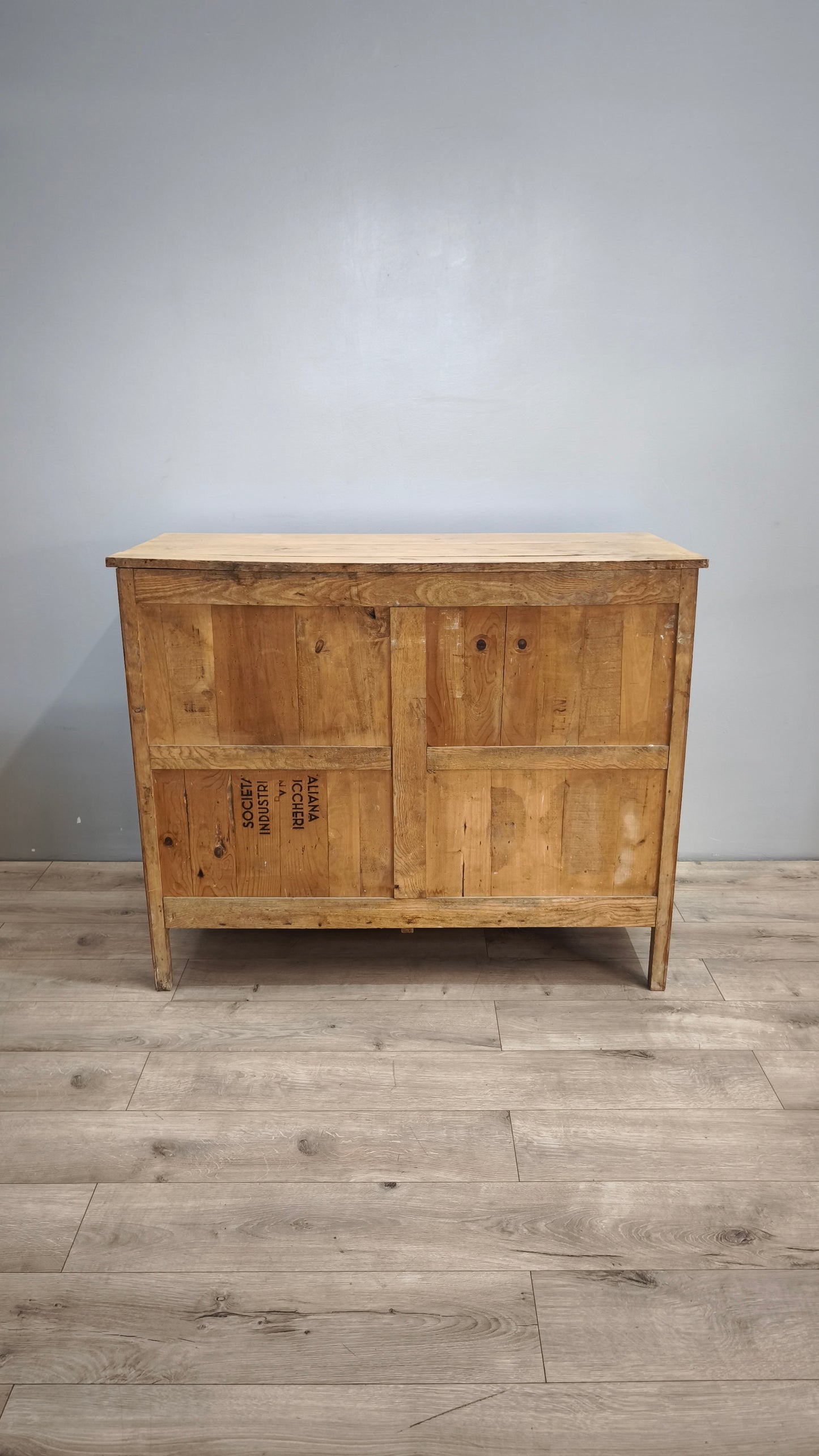 89668 Servante in legno massello