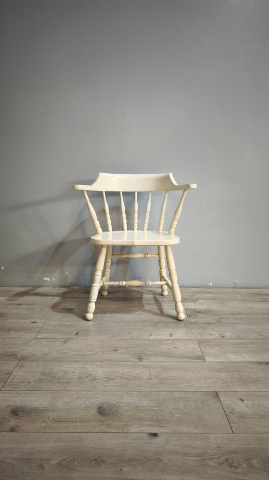 89825 Poltroncina old country bianca