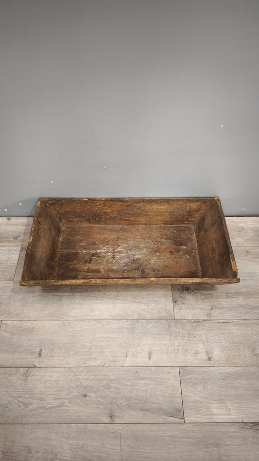 89802 Antico contenitore per farina in legno