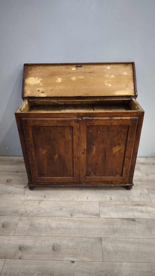 91726 Credenza madia in legno massello due sportelli