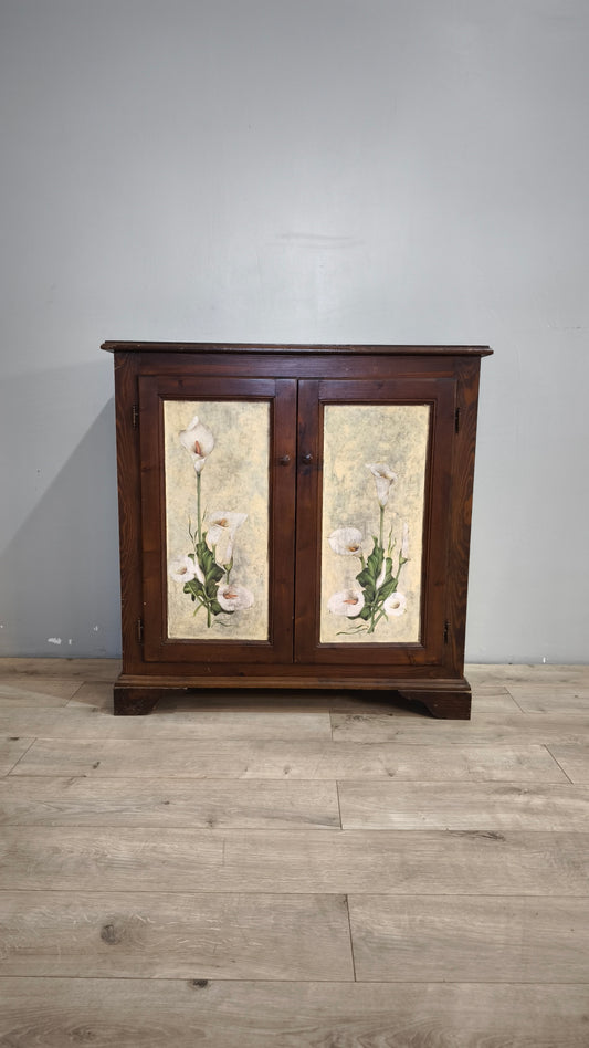 90609 Scarpiera in legno con ante dipinte