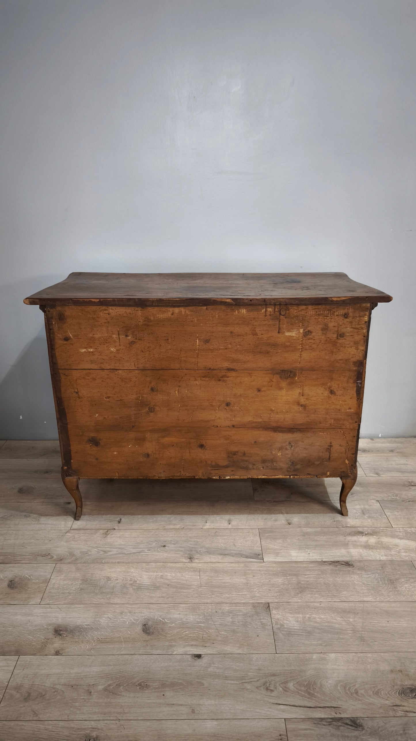 90599 Comò in legno massello tre cassetti