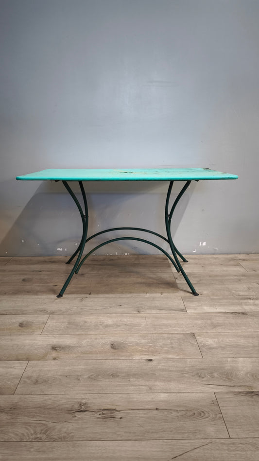 90590 Tavolo in ferro verde Emu con piano rettangolare