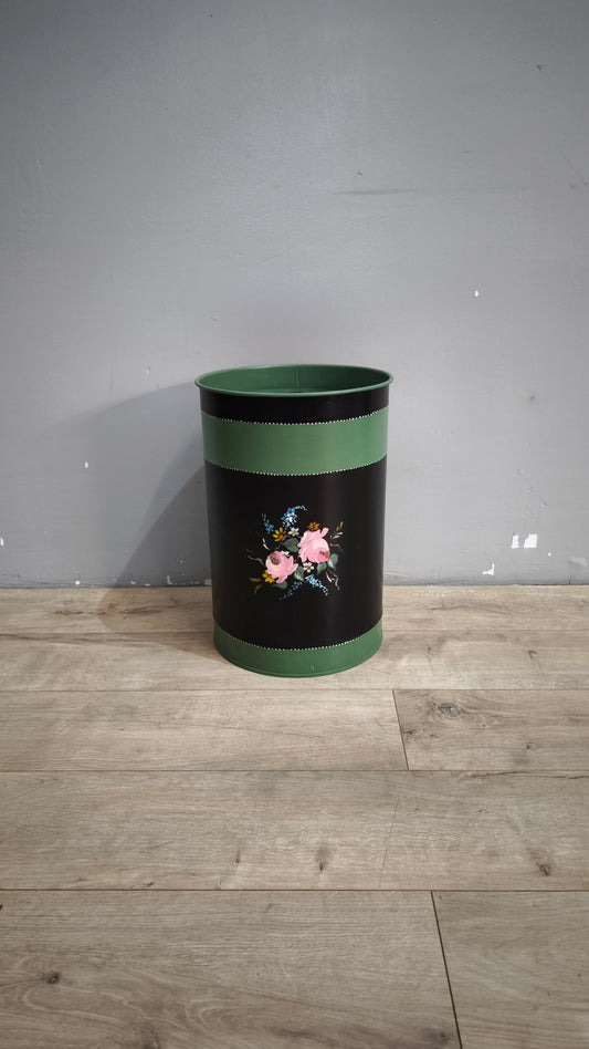 90612 Secchio in metallo dipinto con decorazione rose