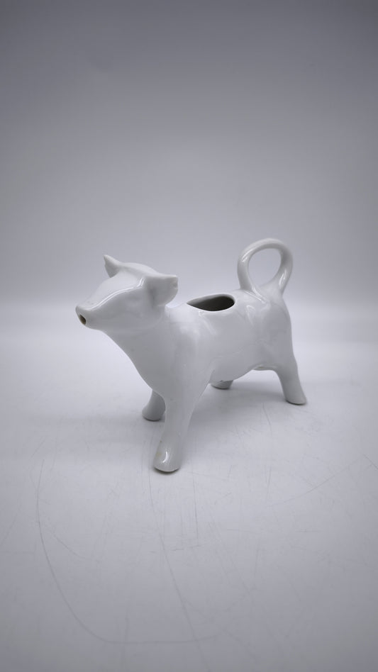 20 Lattiera in ceramica bianca a forma di mucca, Pillivuyt, France