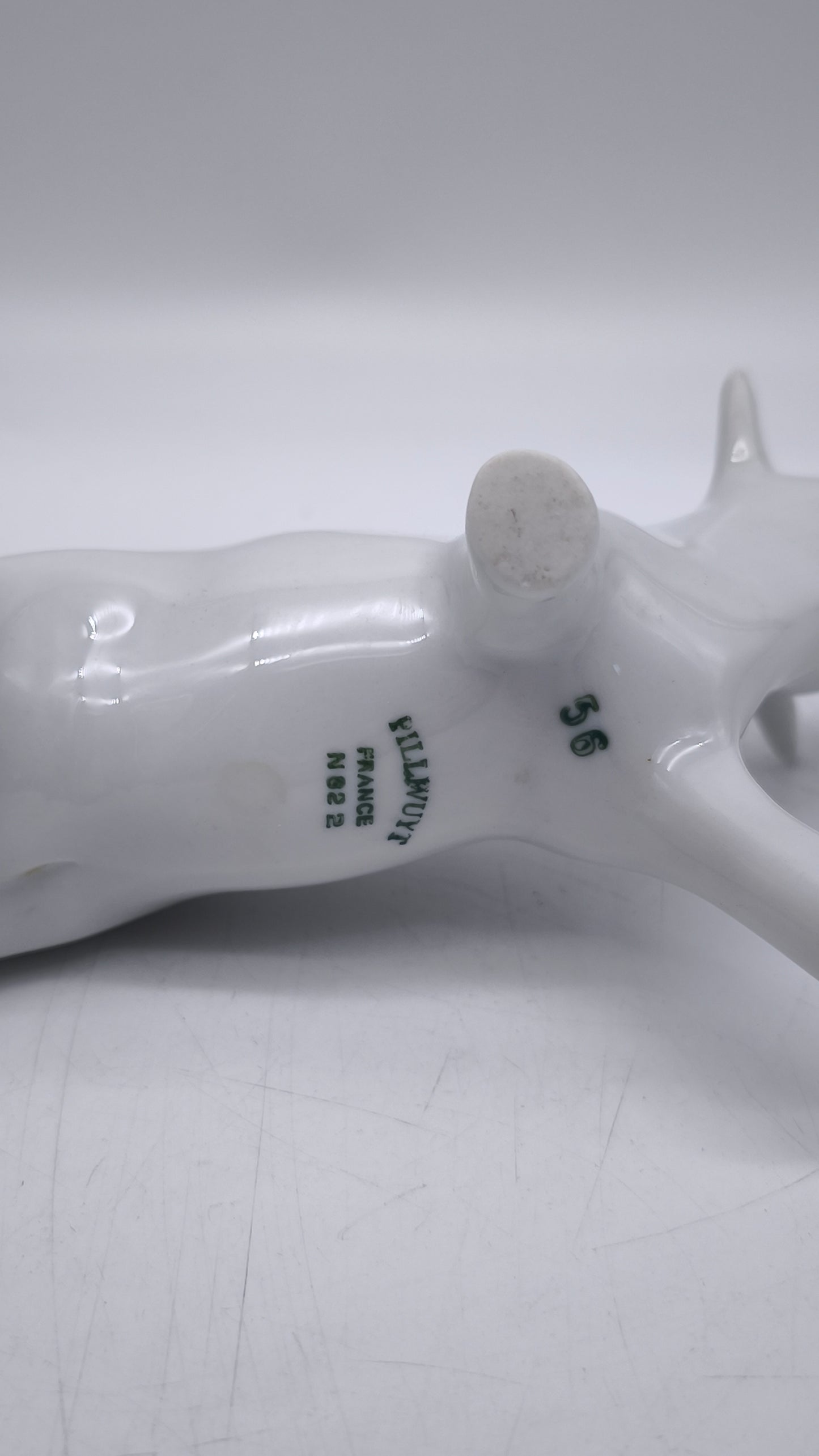 20 Lattiera in ceramica bianca a forma di mucca, Pillivuyt, France