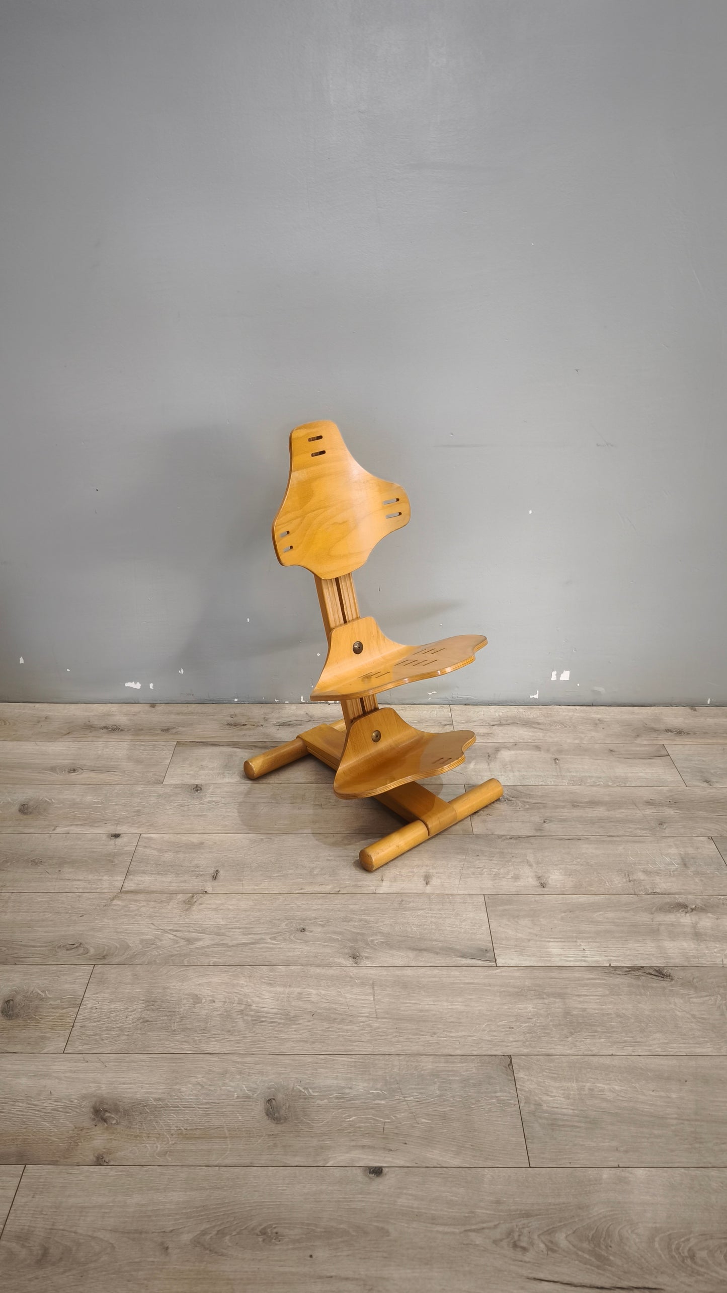 137 Sedia ergonomica Stokke