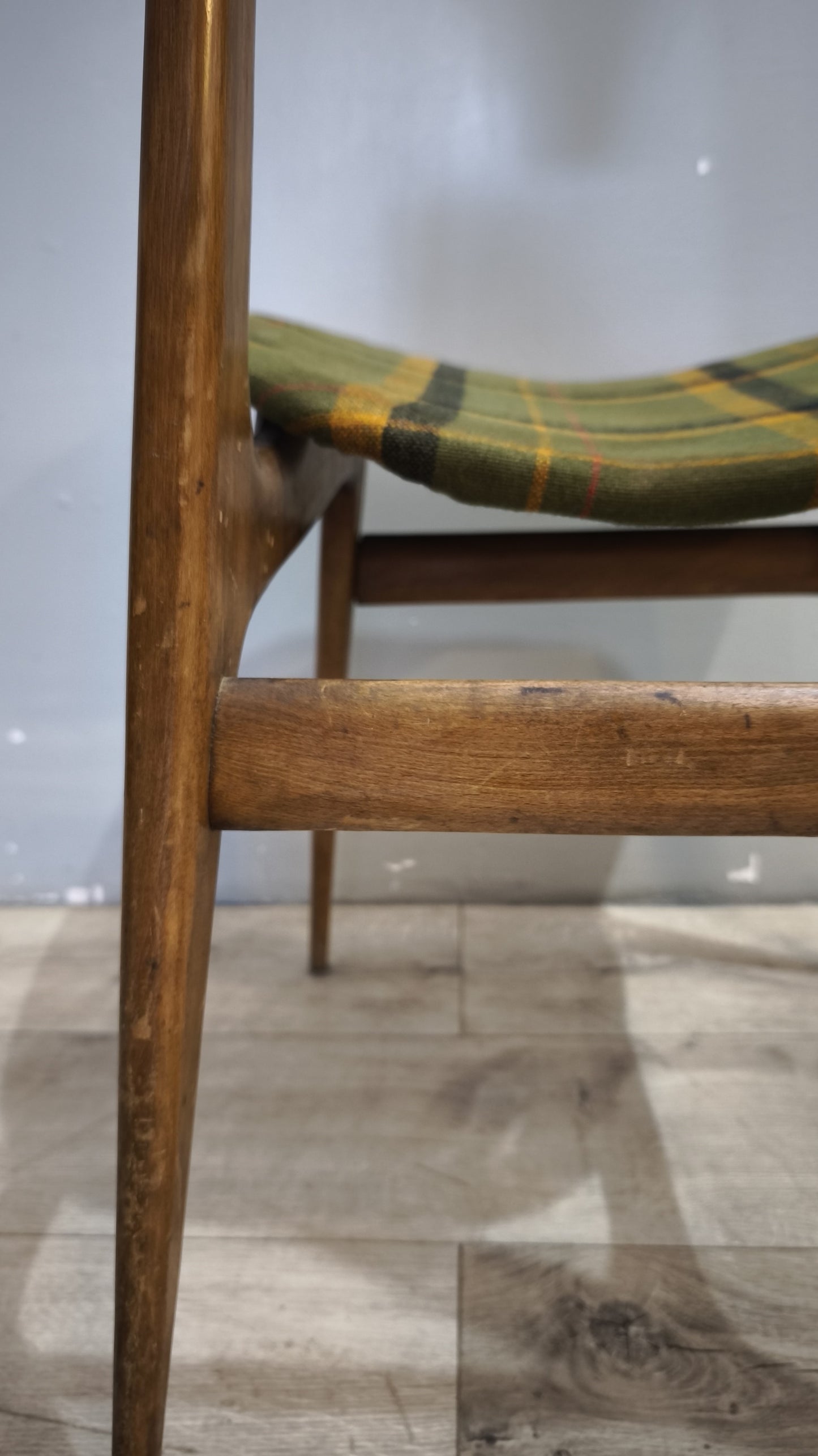 91486 Sedia singola in legno stile nordico