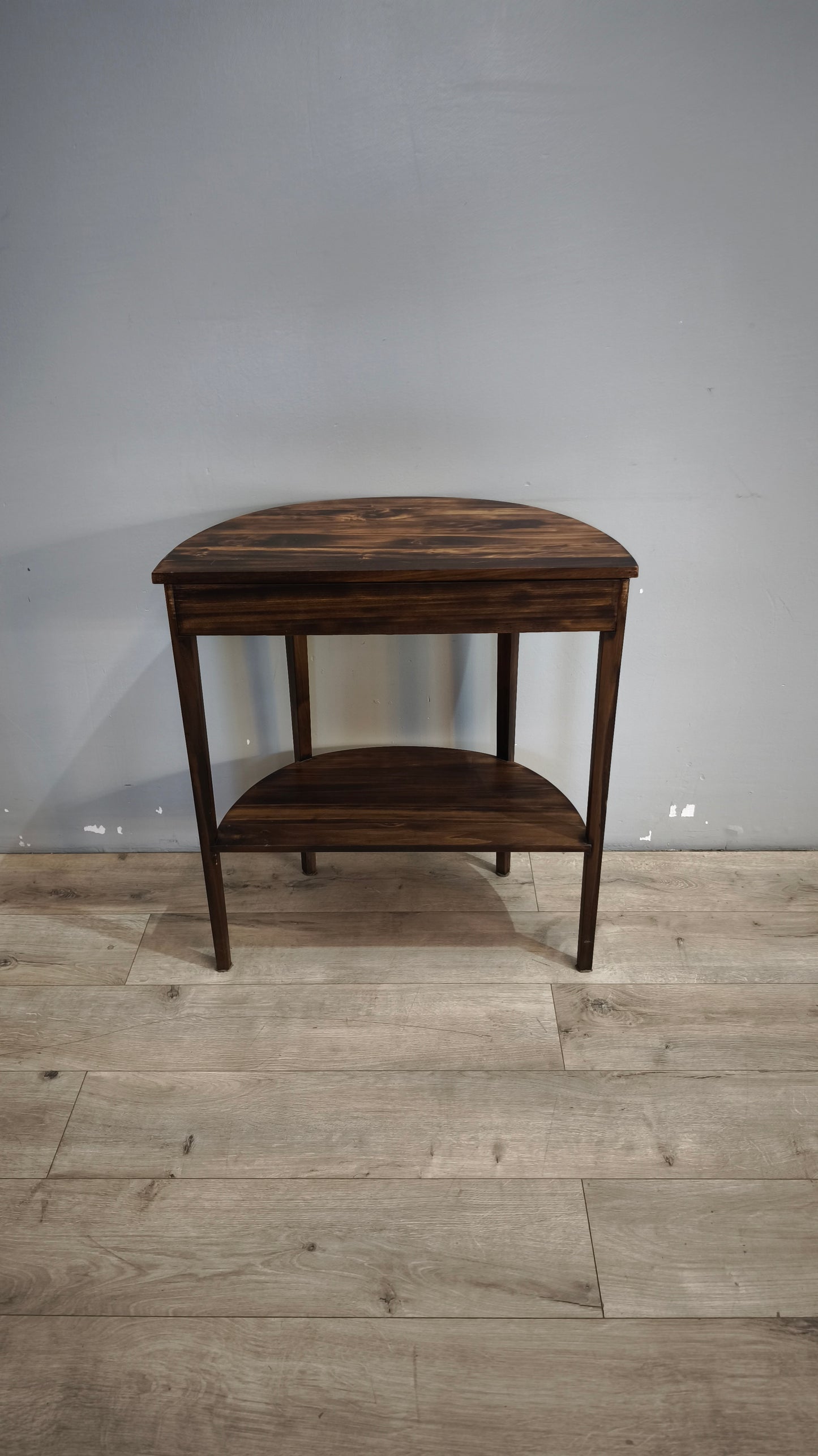 91790 Piccola console in legno con cassetto frontale e ripiano