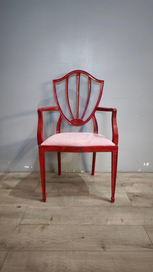 91797 Poltroncina in legno verniciata rossa con seduta rosa
