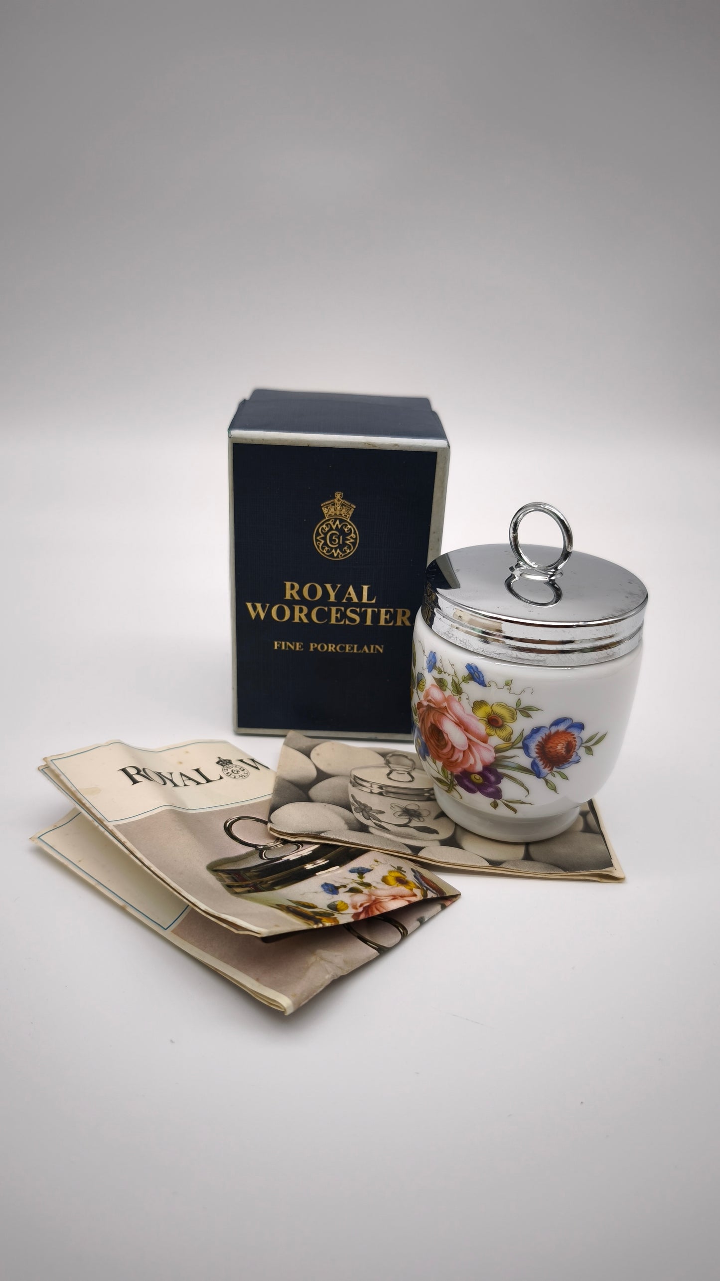 92392 Cuoci uovo in ceramica Royal Worcester