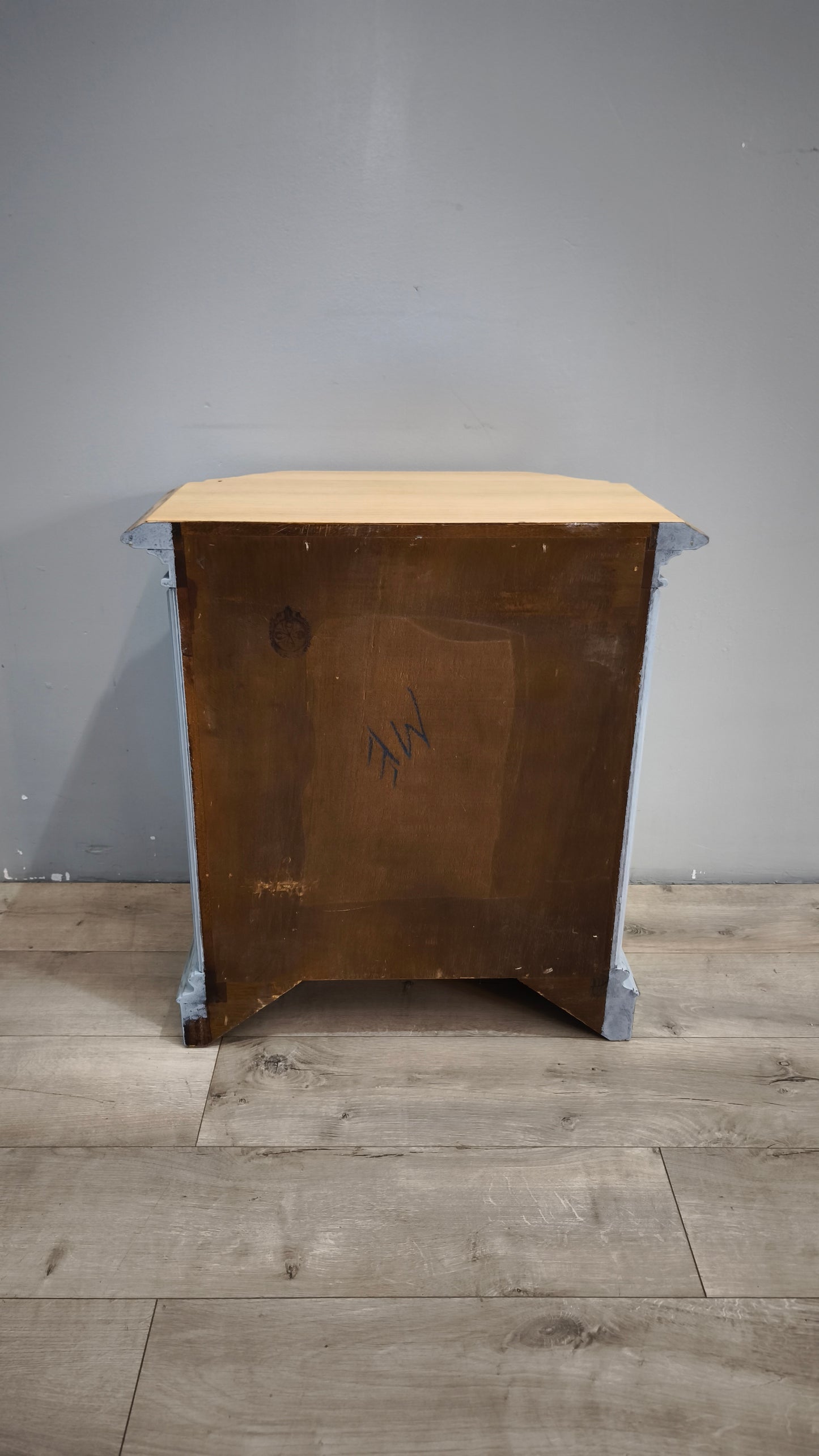 93018 Coppia comodini verniciati con piano in legno