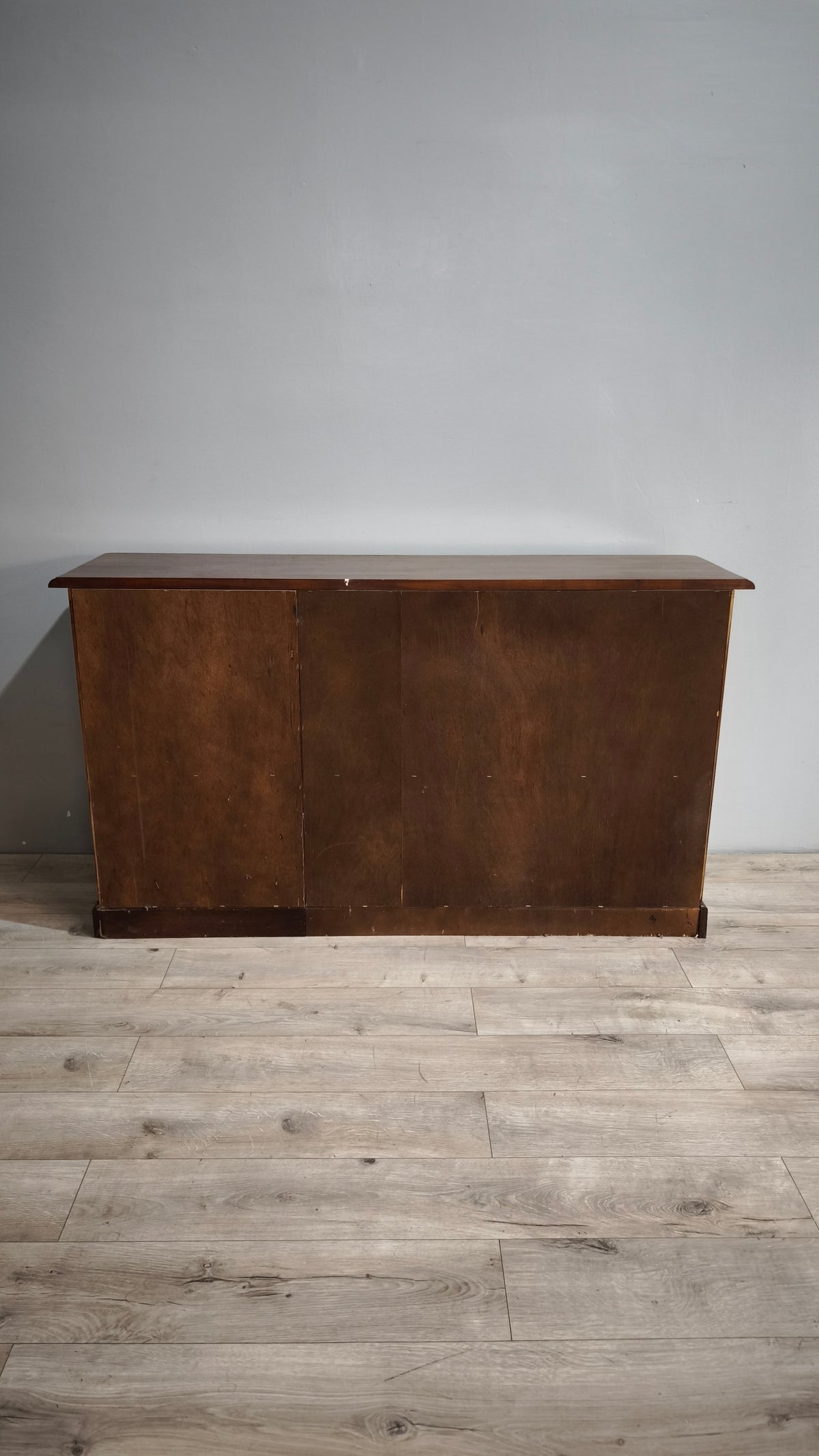 93656 Servante in legno tre sportelli e tre cassetti