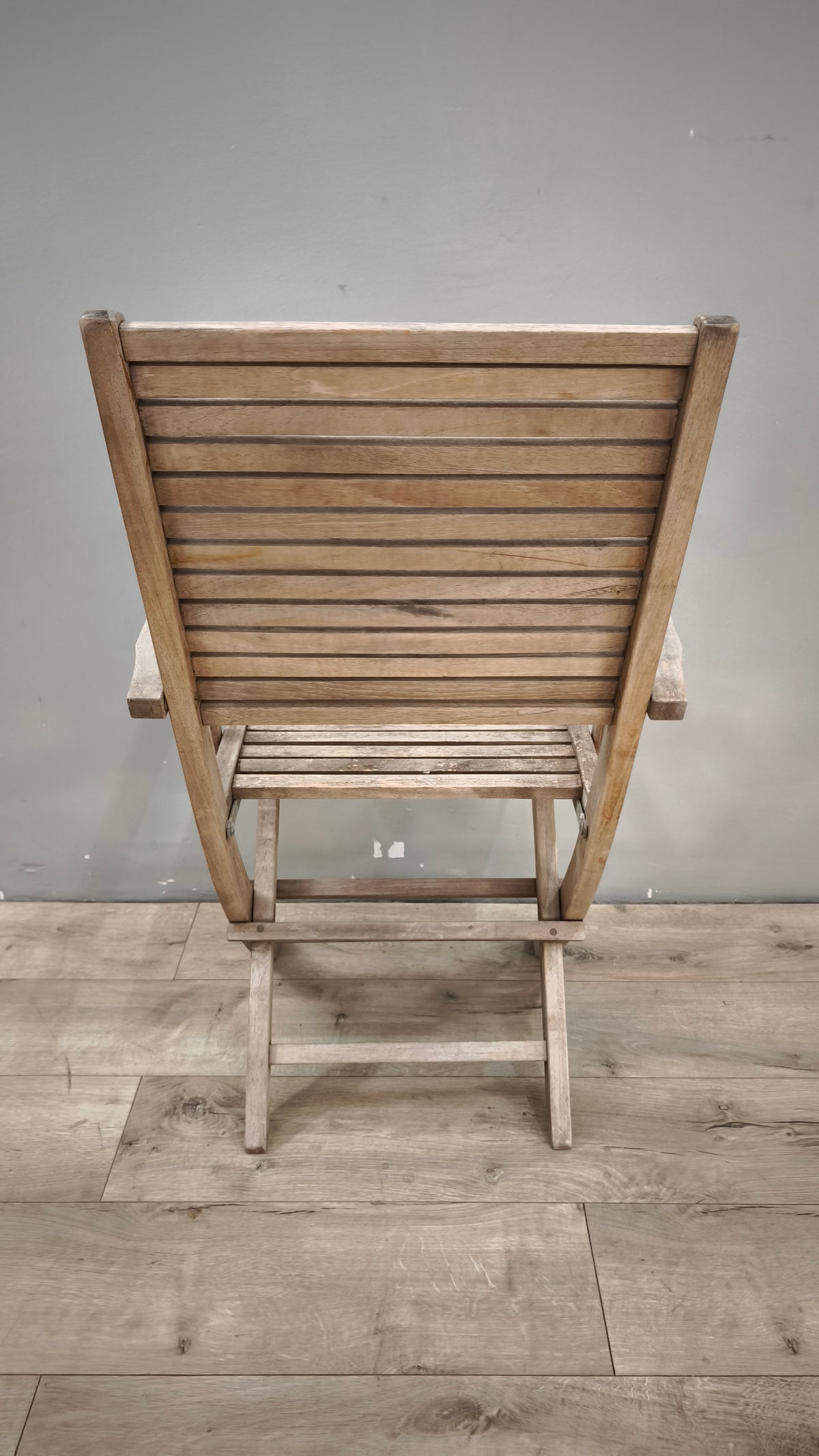 92024 Set da esterno in legno composto da un tavolo con 4 sedie