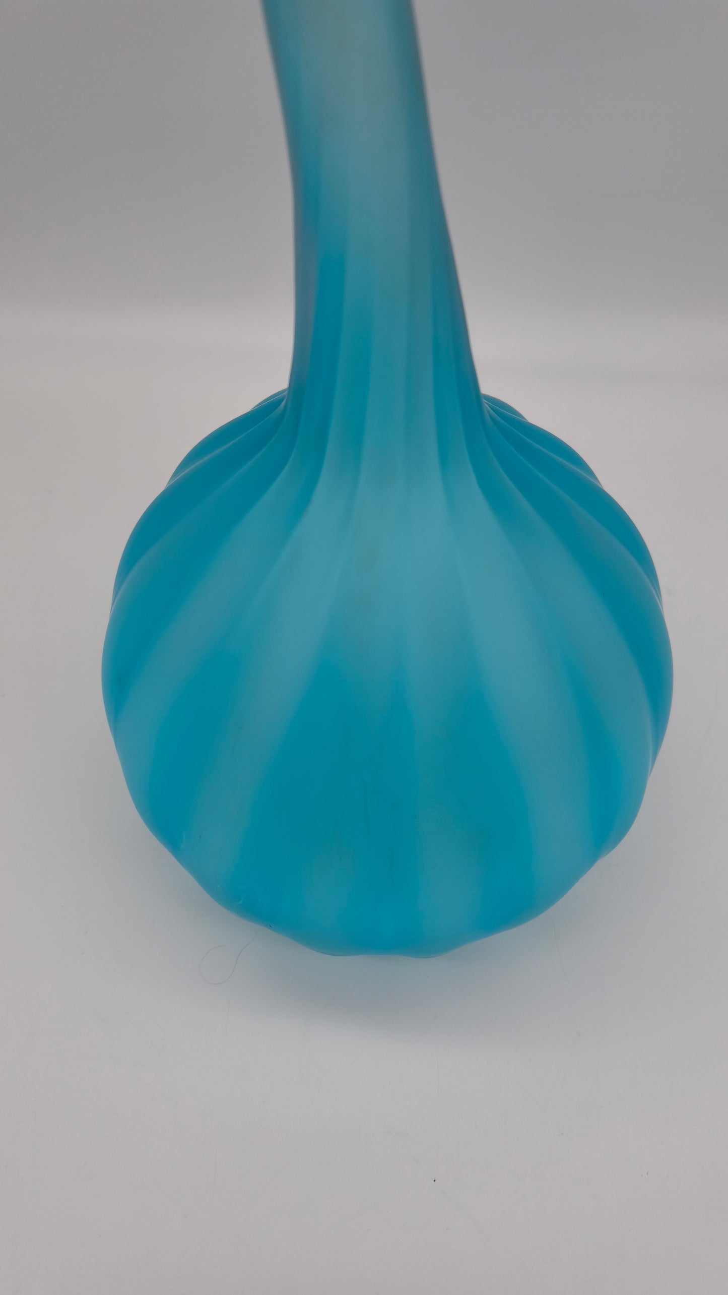 78222 Vaso in vetro celeste Basmuran