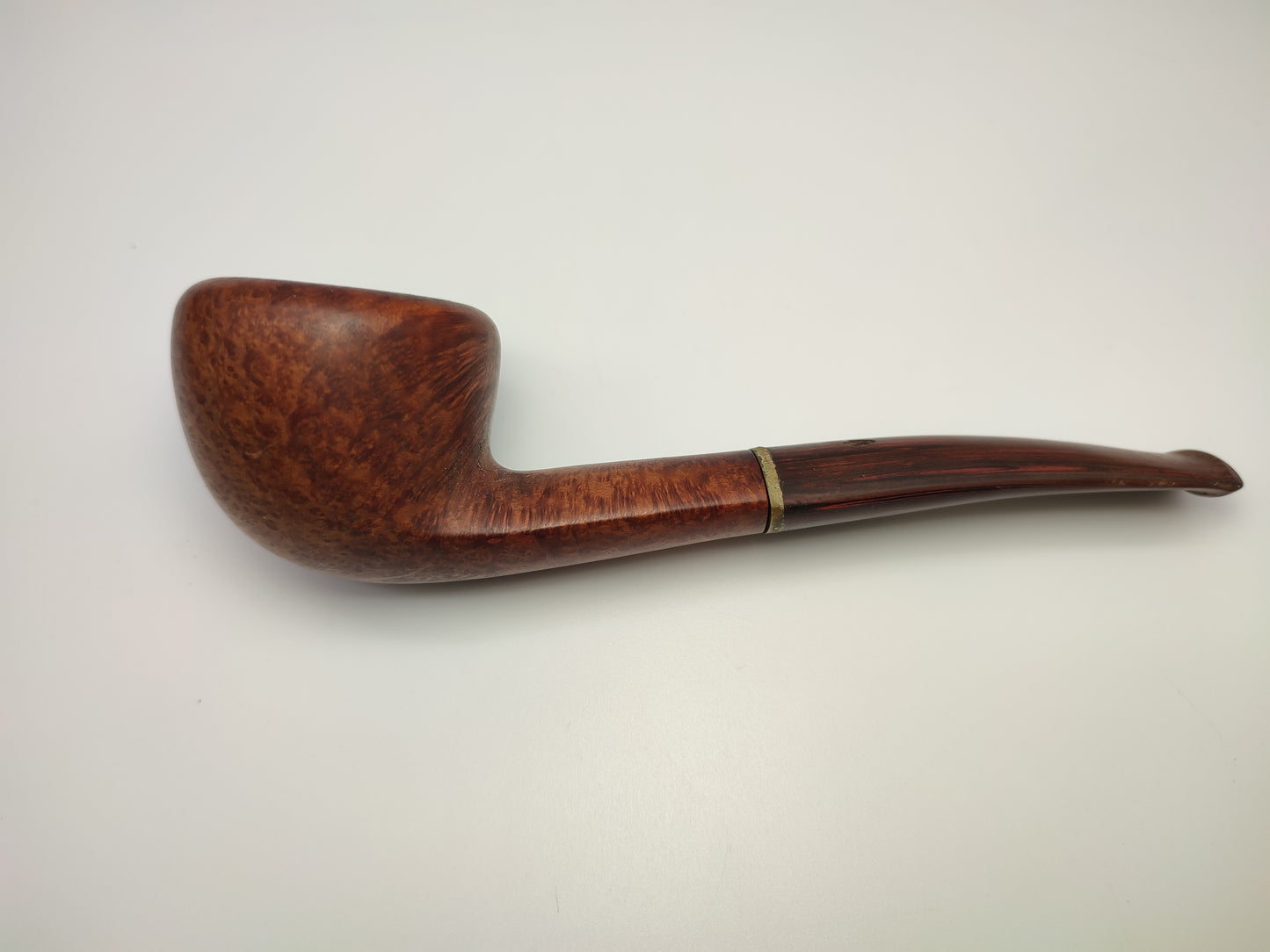 55217 Pipa in radica Savinelli Italy