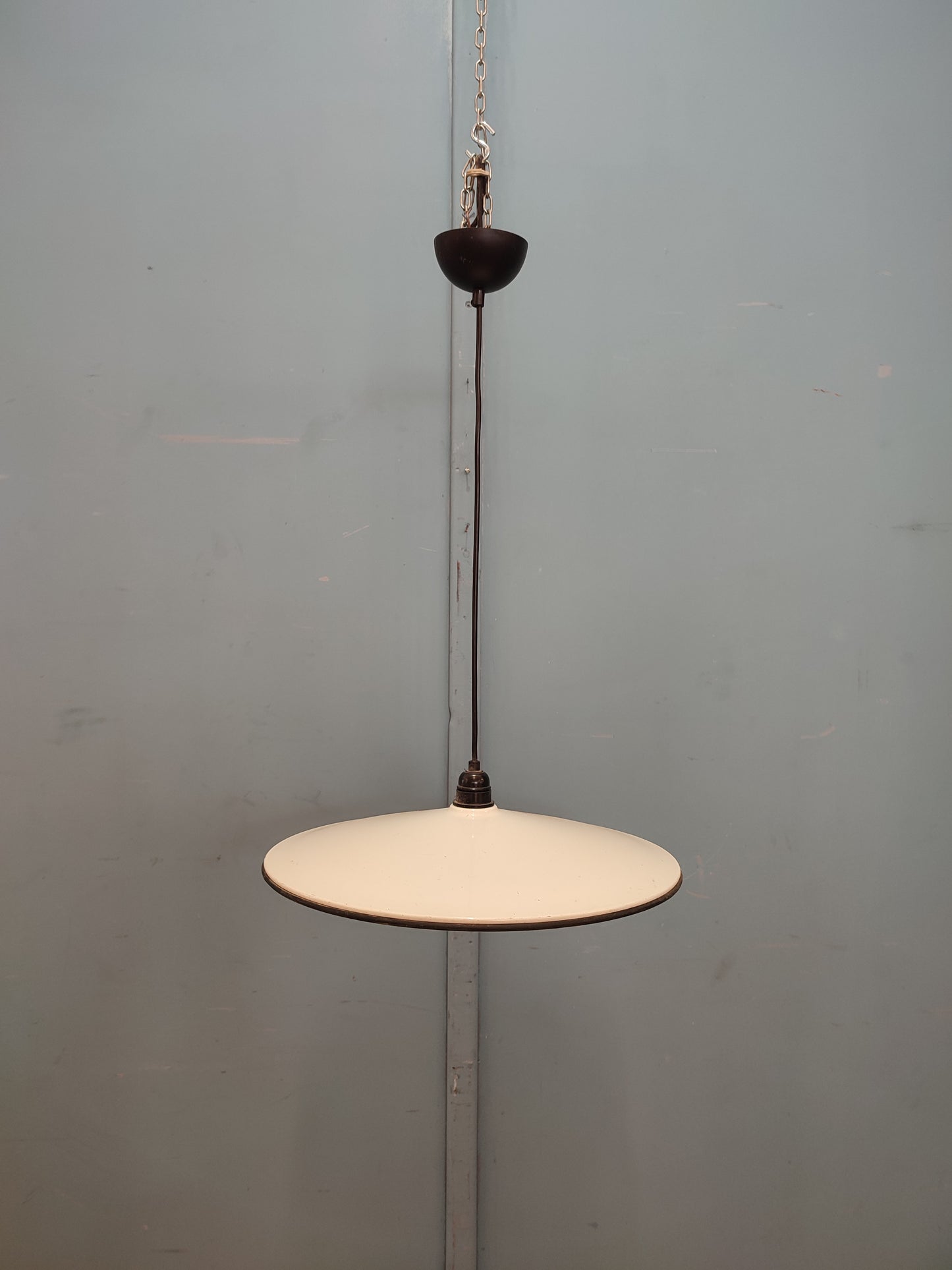 55399 Lampadario in metallo bianco e nero