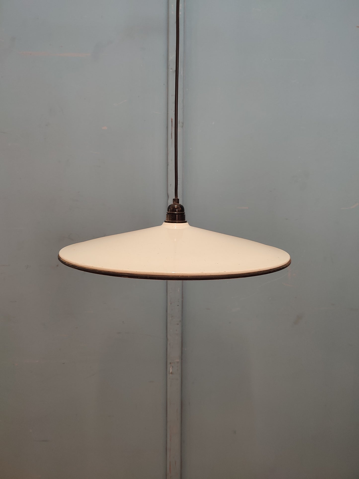55399 Lampadario in metallo bianco e nero