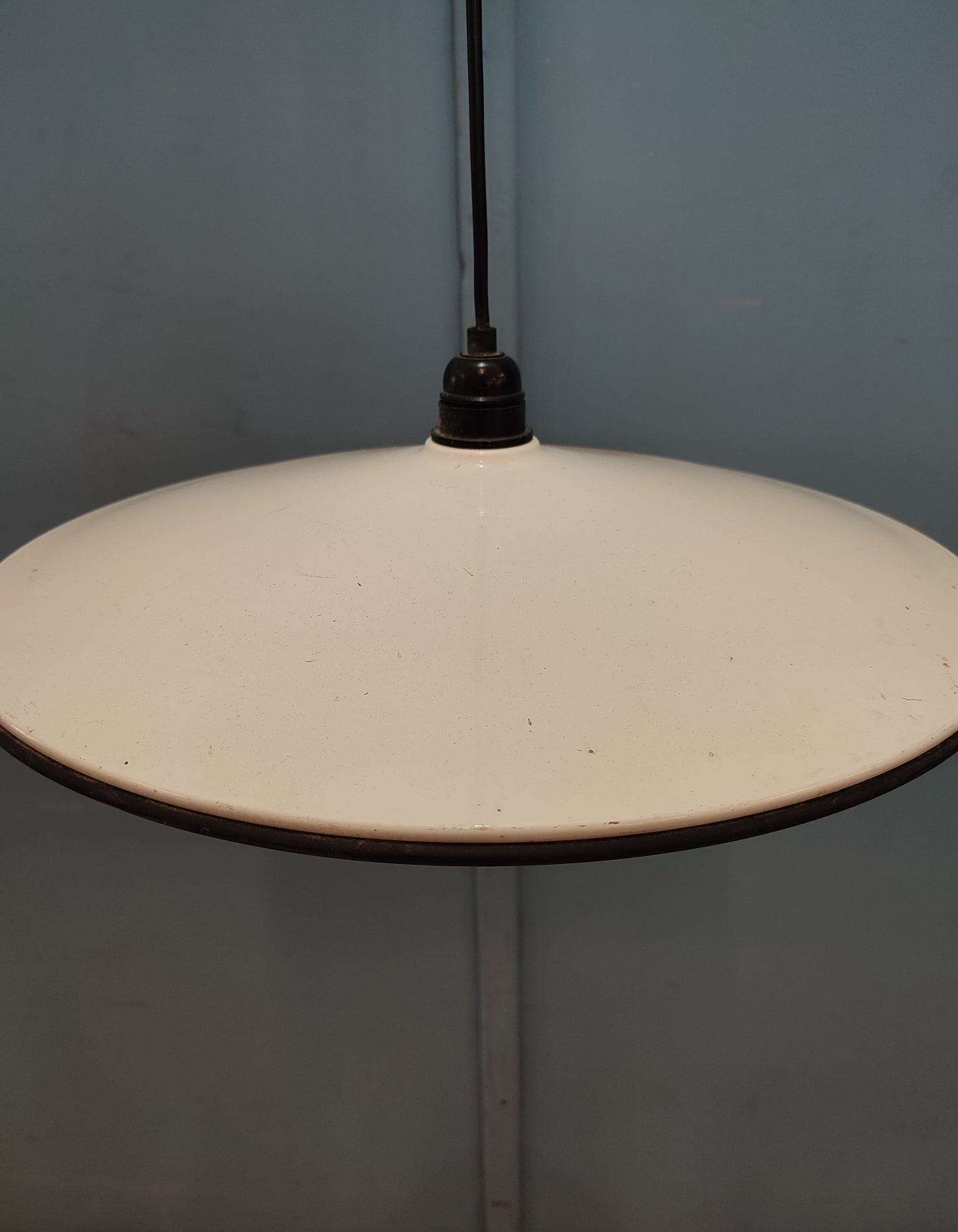55399 Lampadario in metallo bianco e nero