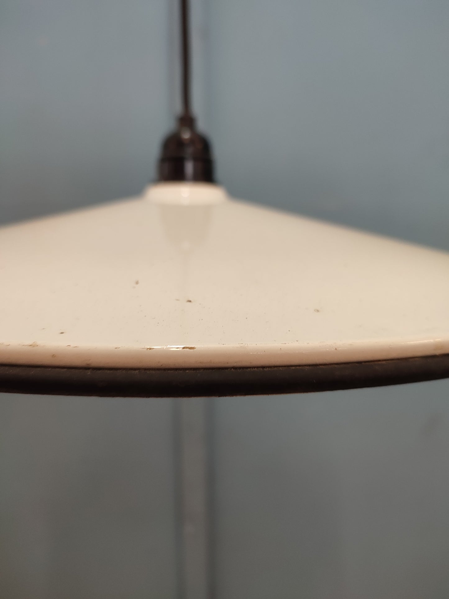 55399 Lampadario in metallo bianco e nero