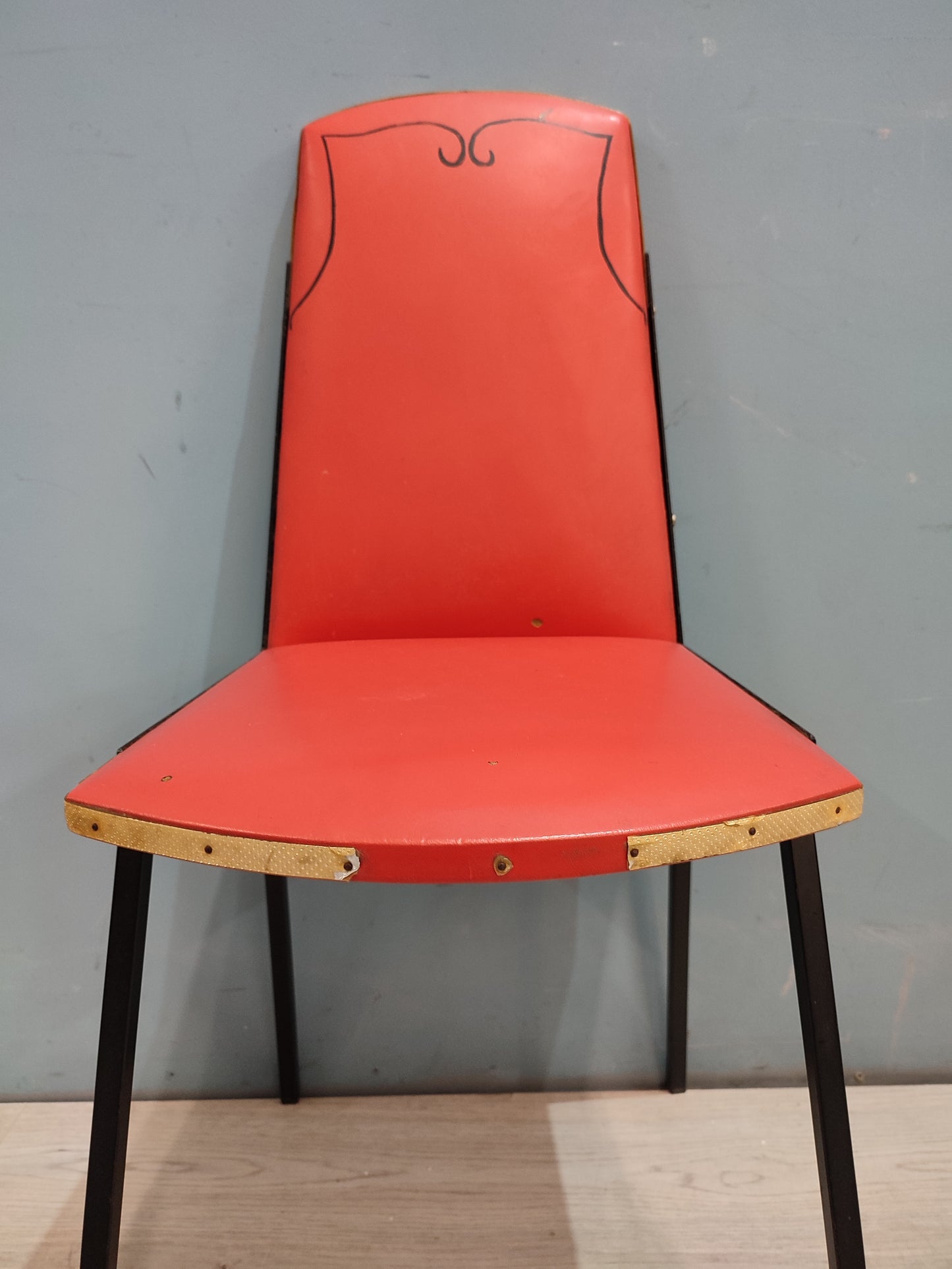 56681 Sedia rossa anni '50