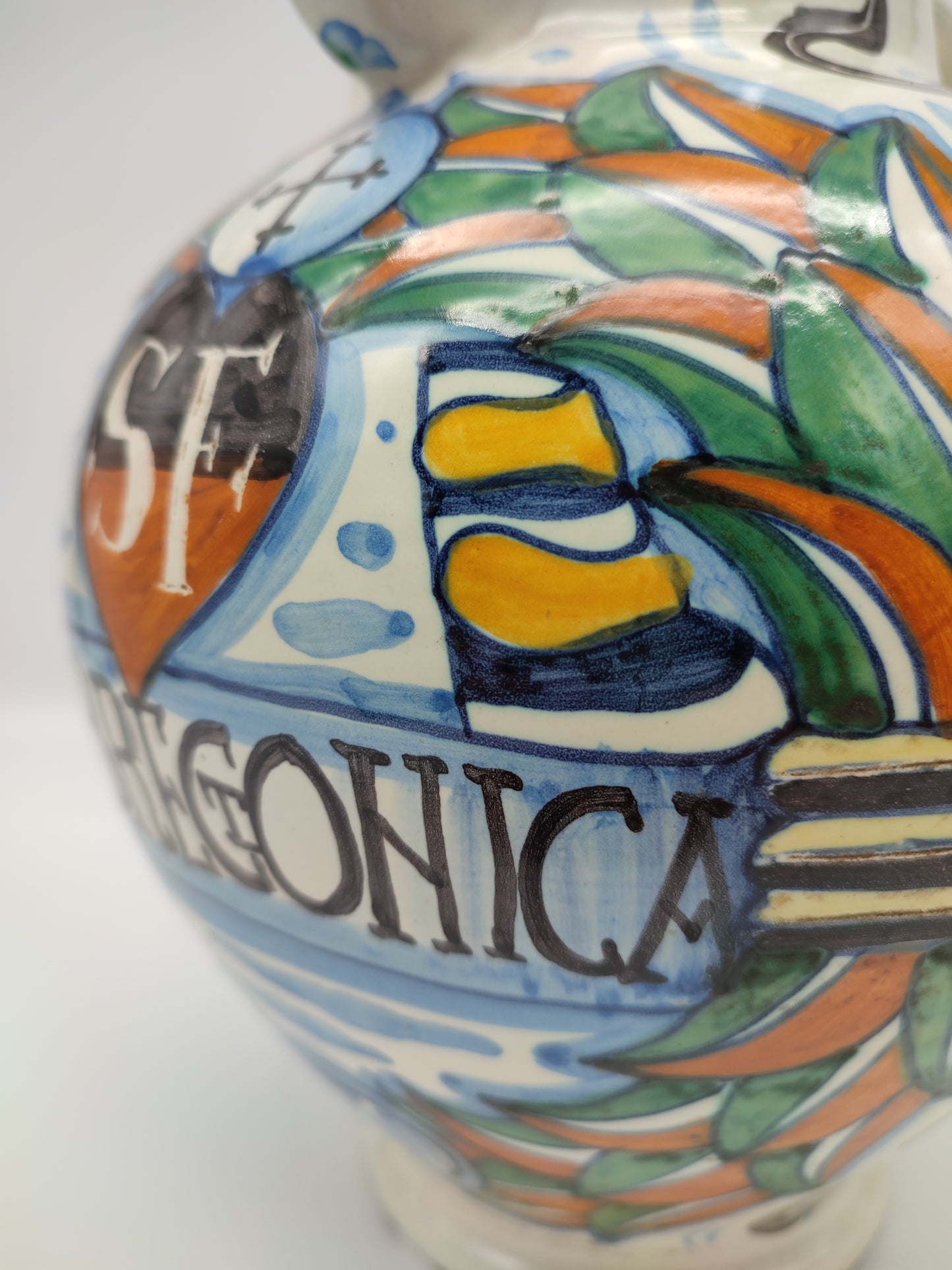 56735 Anfora in ceramica smaltata tipo Savona