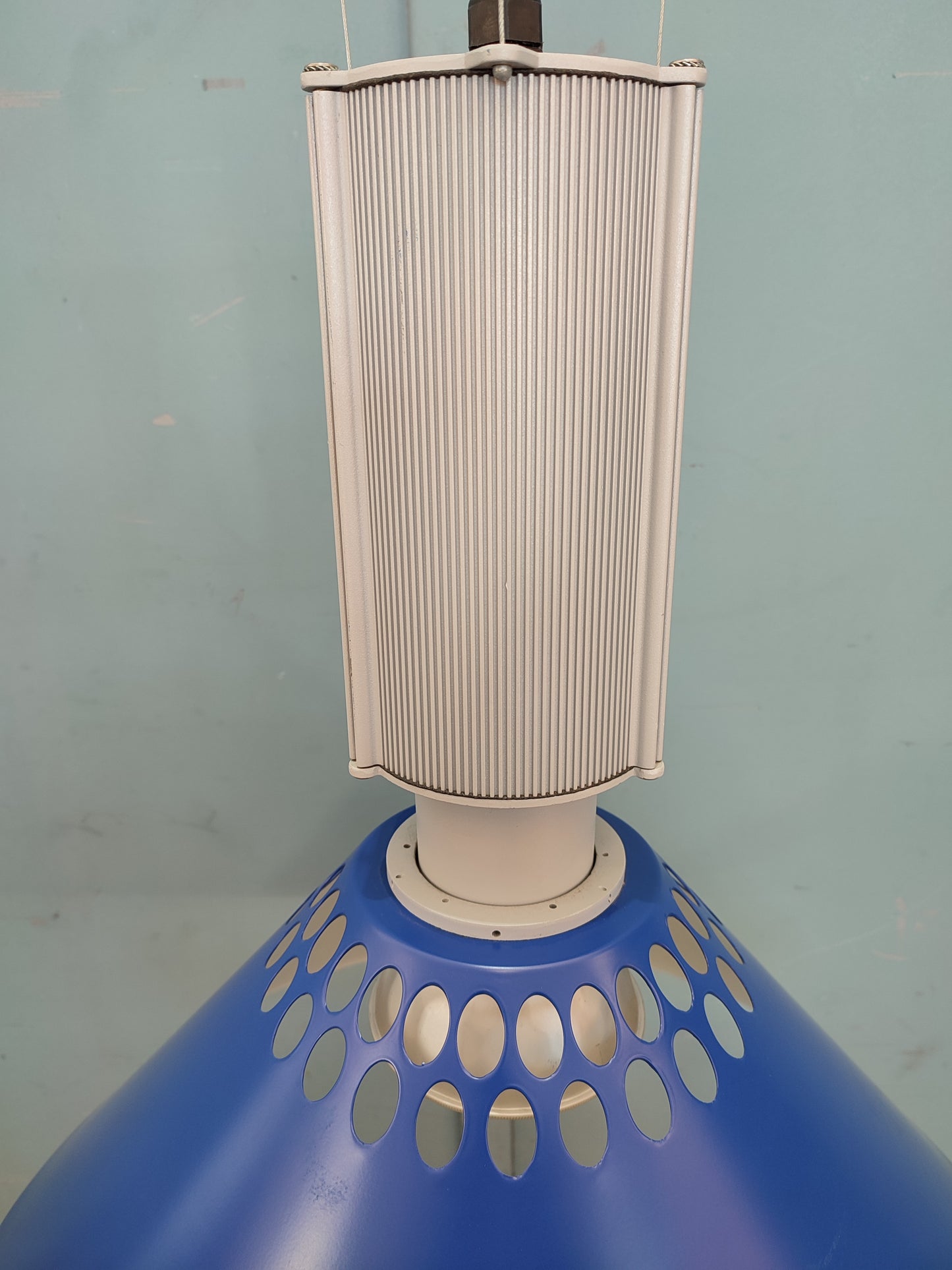 58253 Lampadario industriale blu