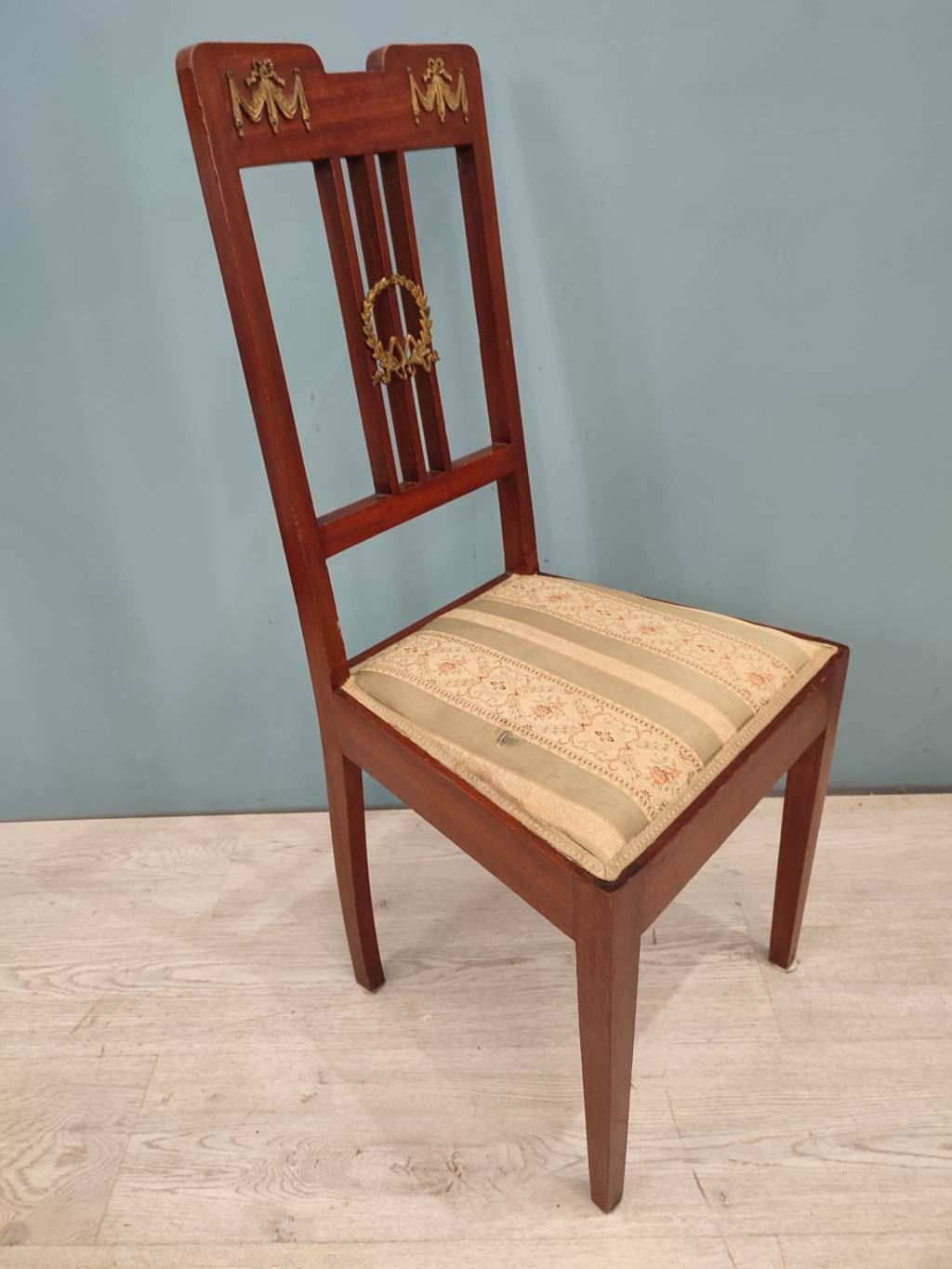 48835 Set n 4 sedie Liberty in legno e tessuto