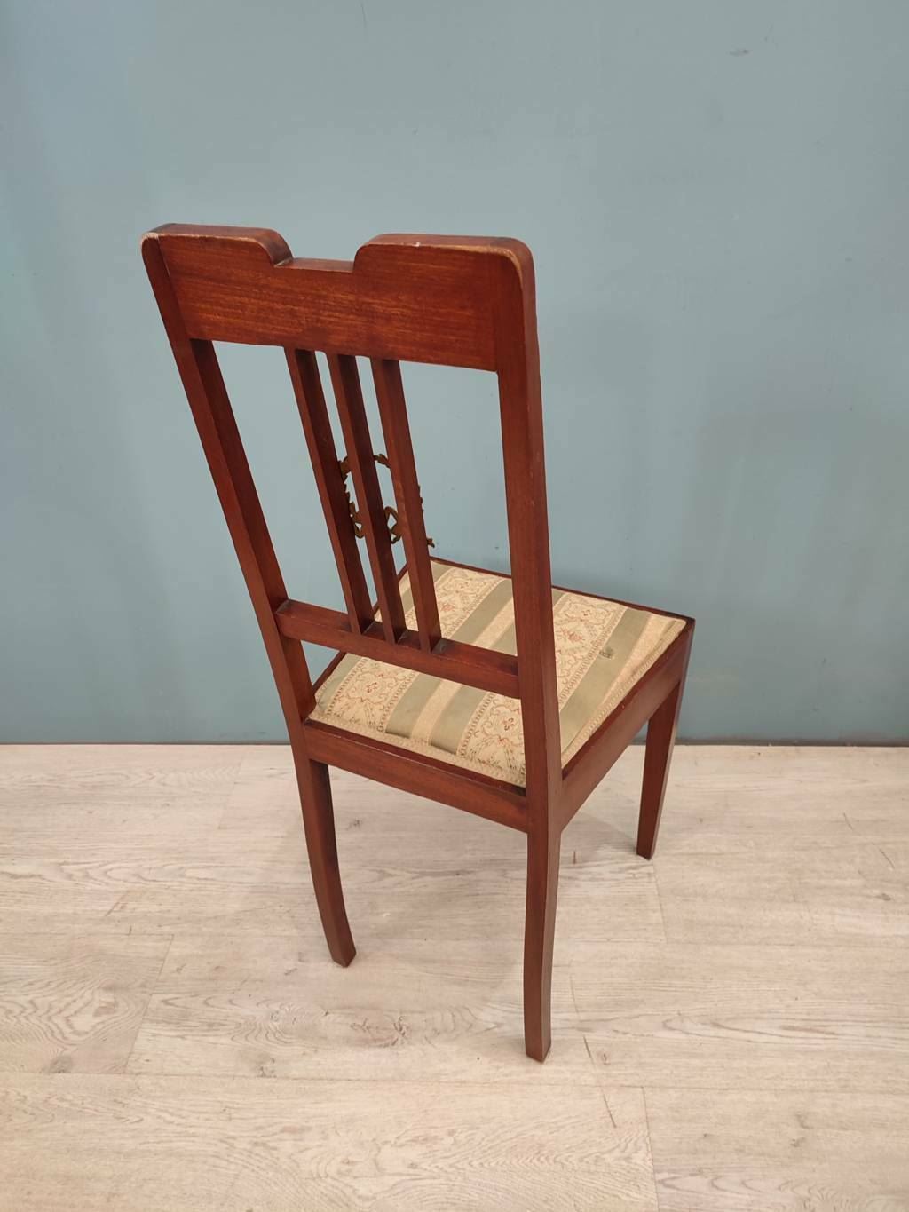 48835 Set n 4 sedie Liberty in legno e tessuto